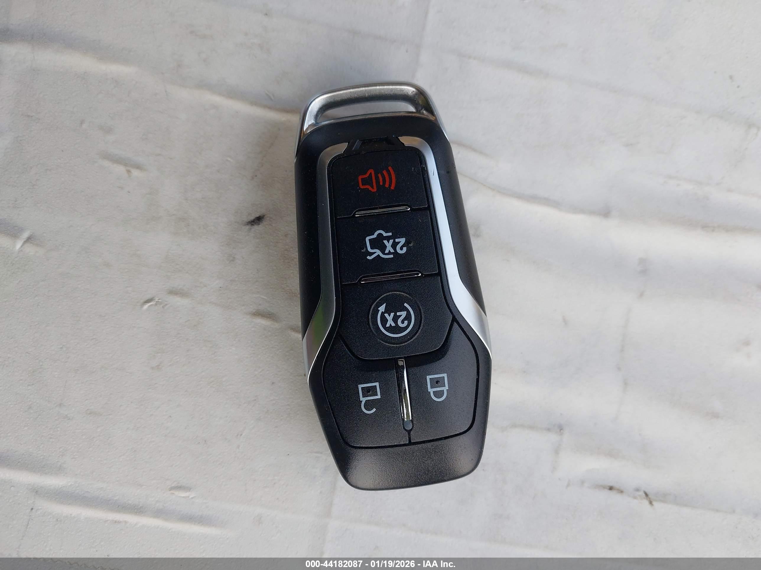 FORD MUSTANG image 11