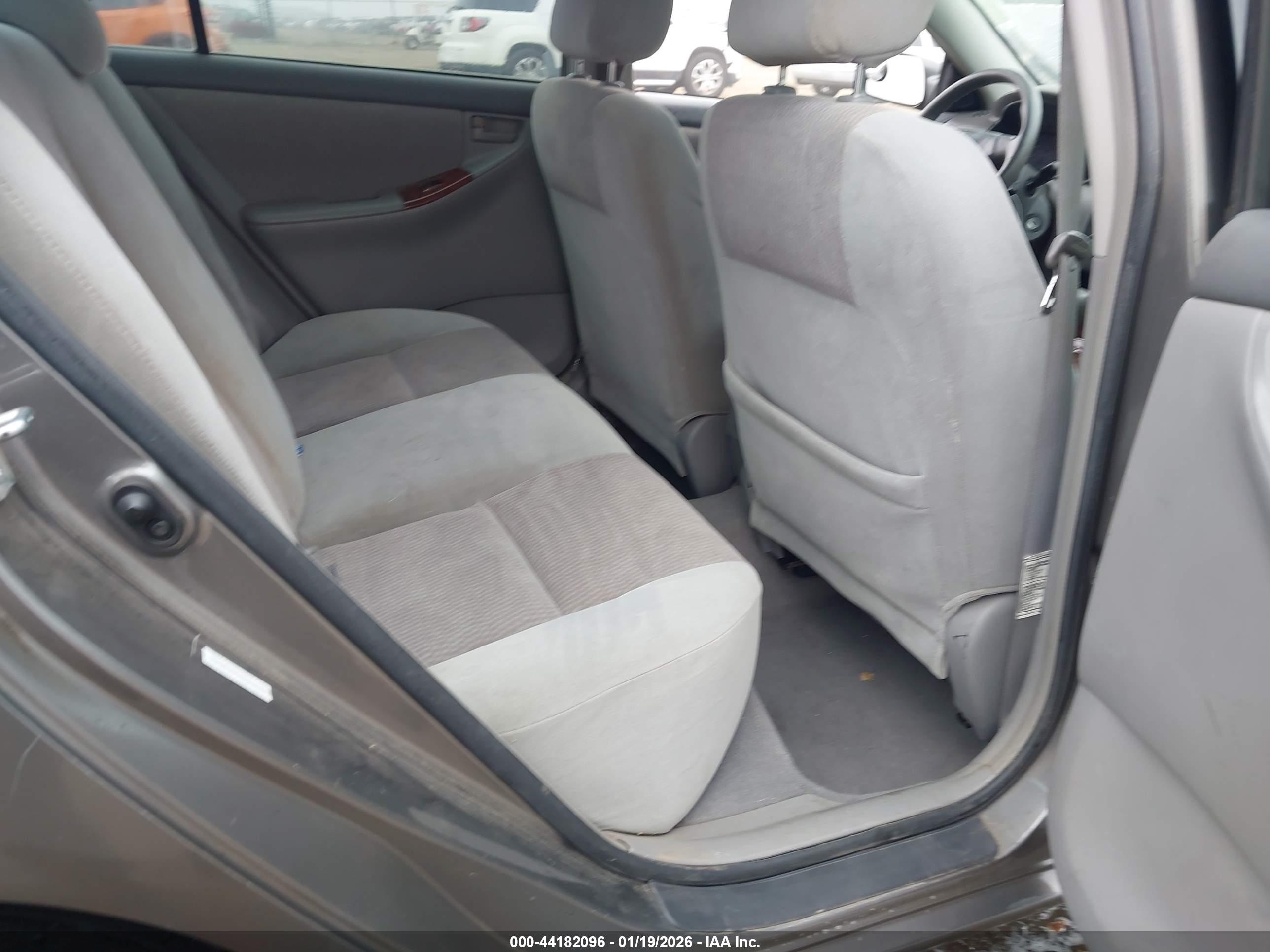 TOYOTA COROLLA image 8