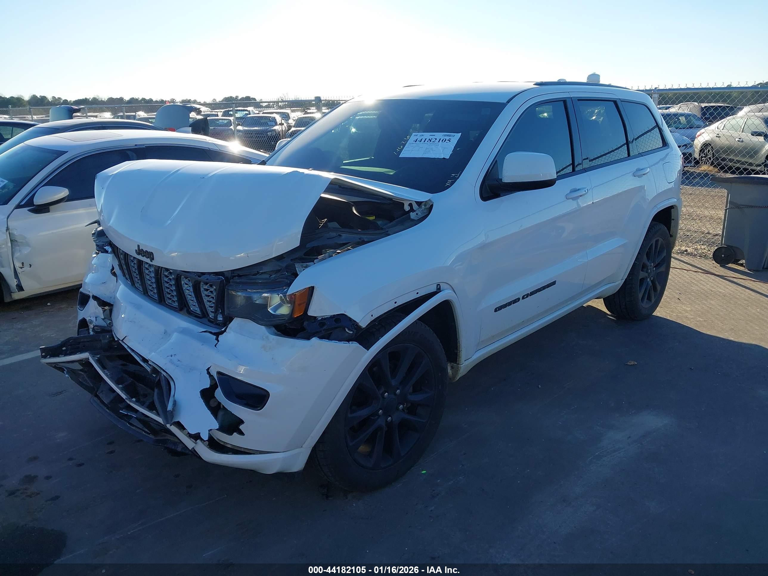 JEEP GRAND image 2