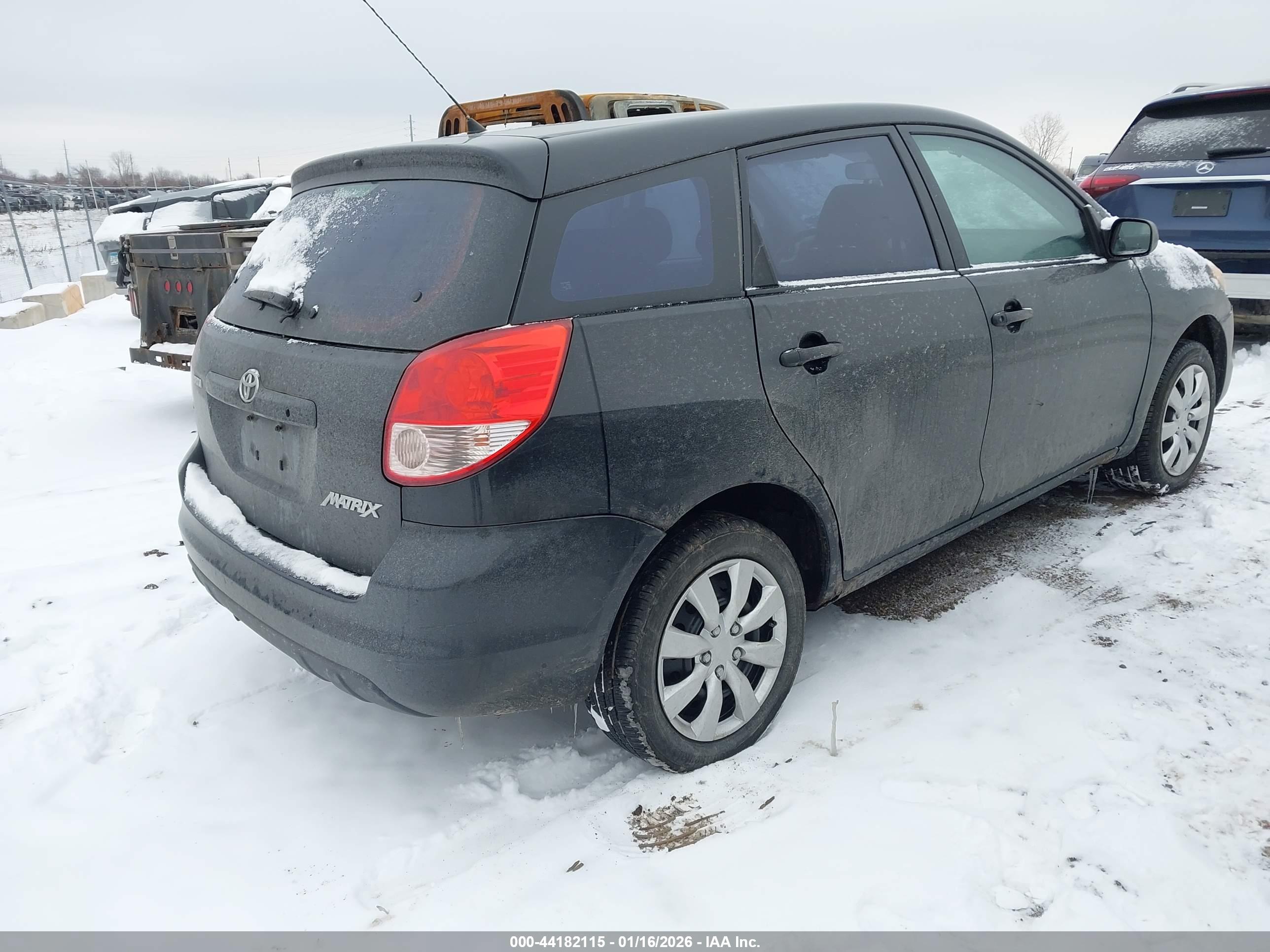TOYOTA MATRIX image 4