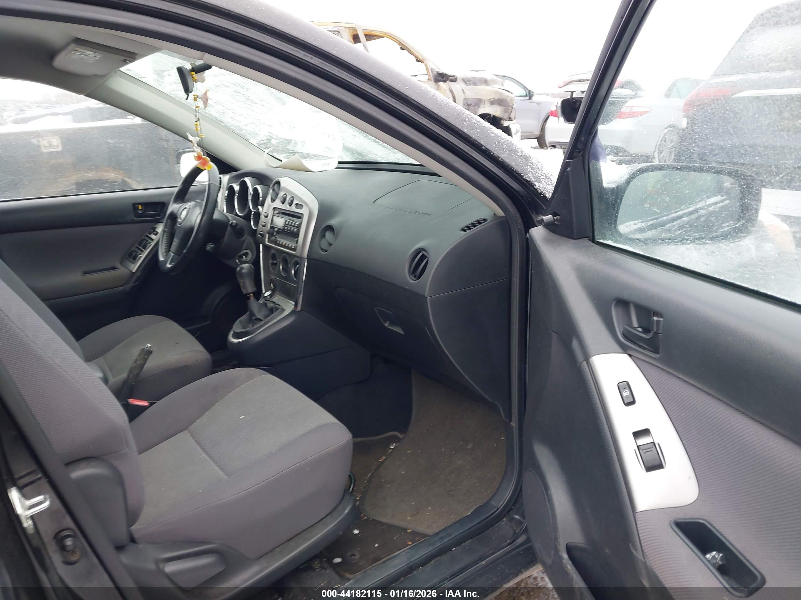 TOYOTA MATRIX image 5