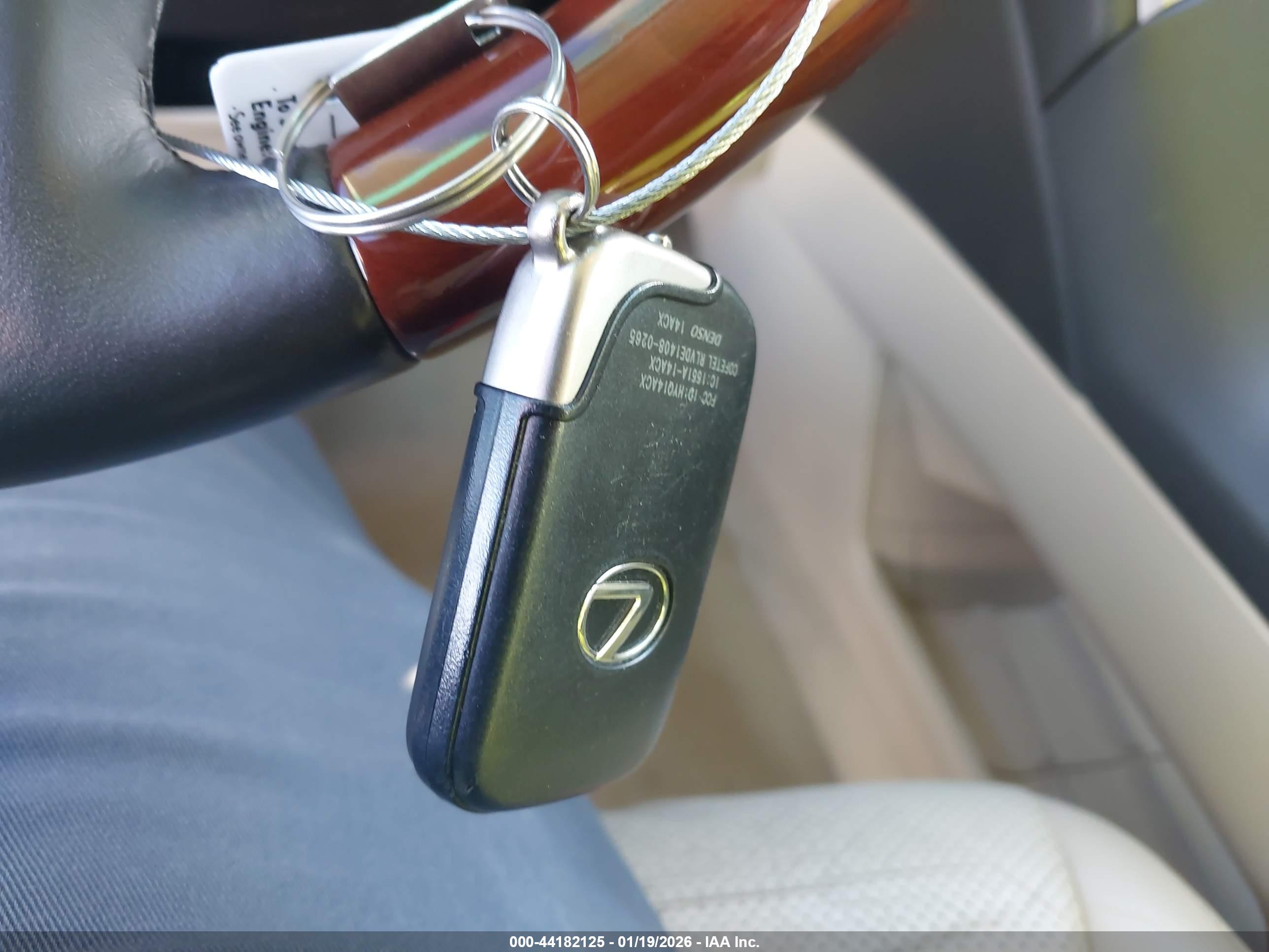 LEXUS RX image 11
