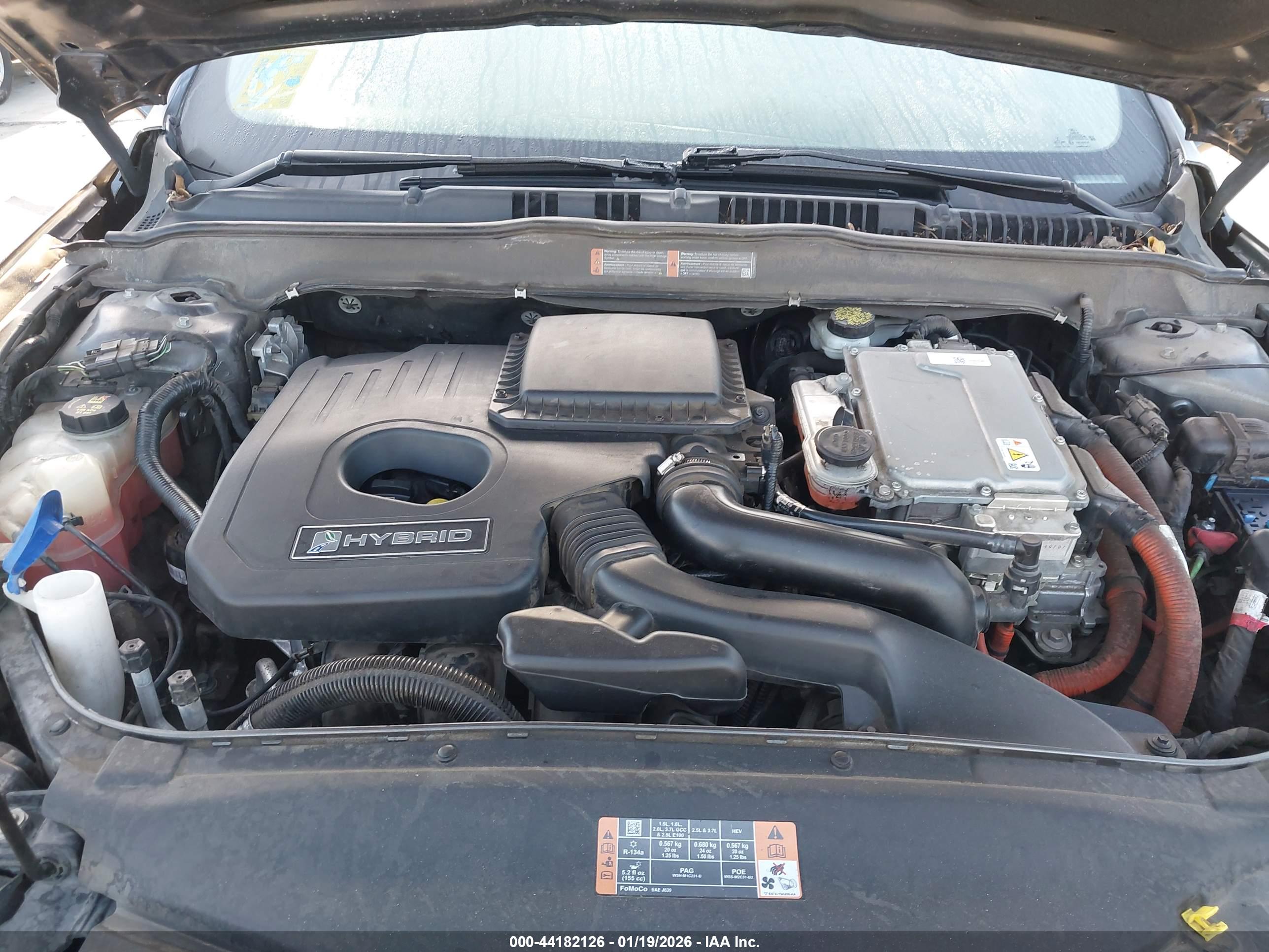 FORD FUSION image 10