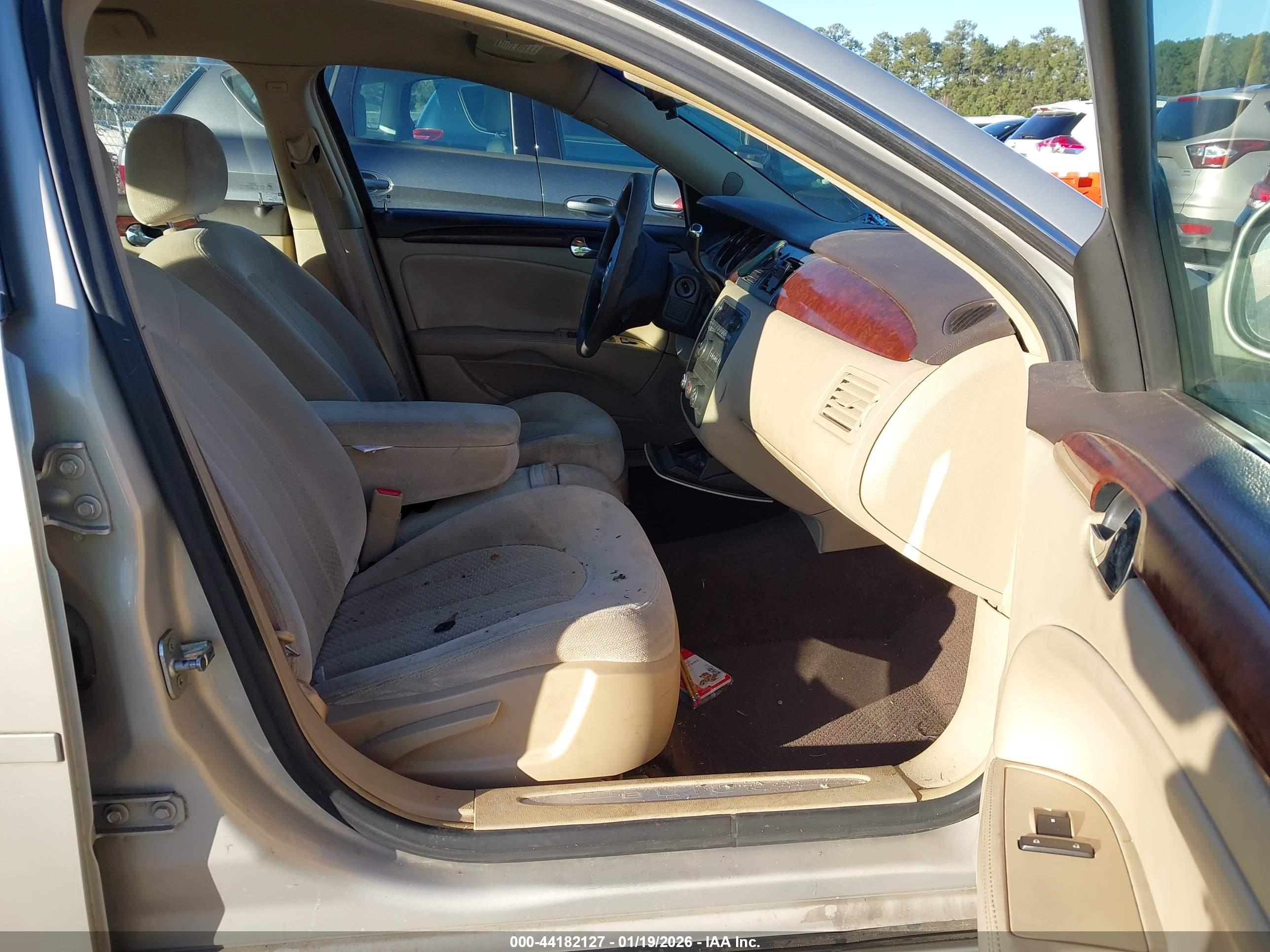 BUICK LUCERNE image 5