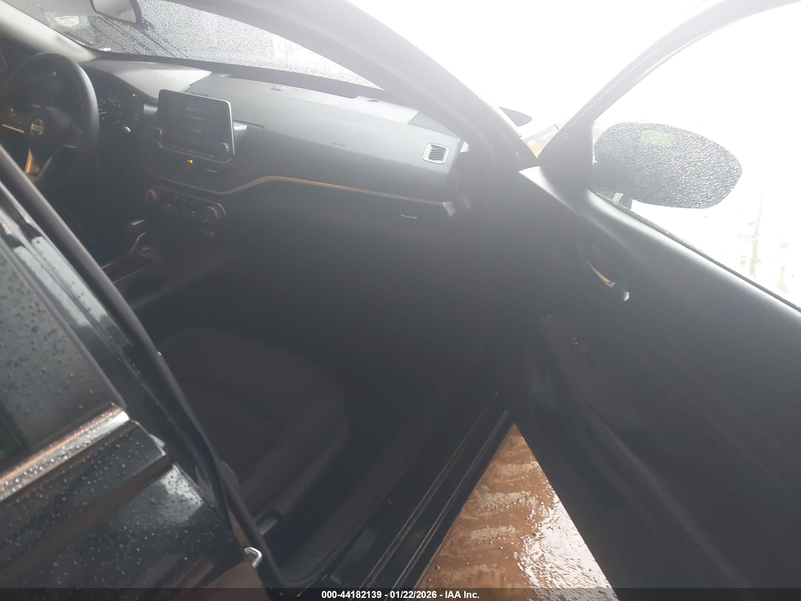 NISSAN ALTIMA image 5