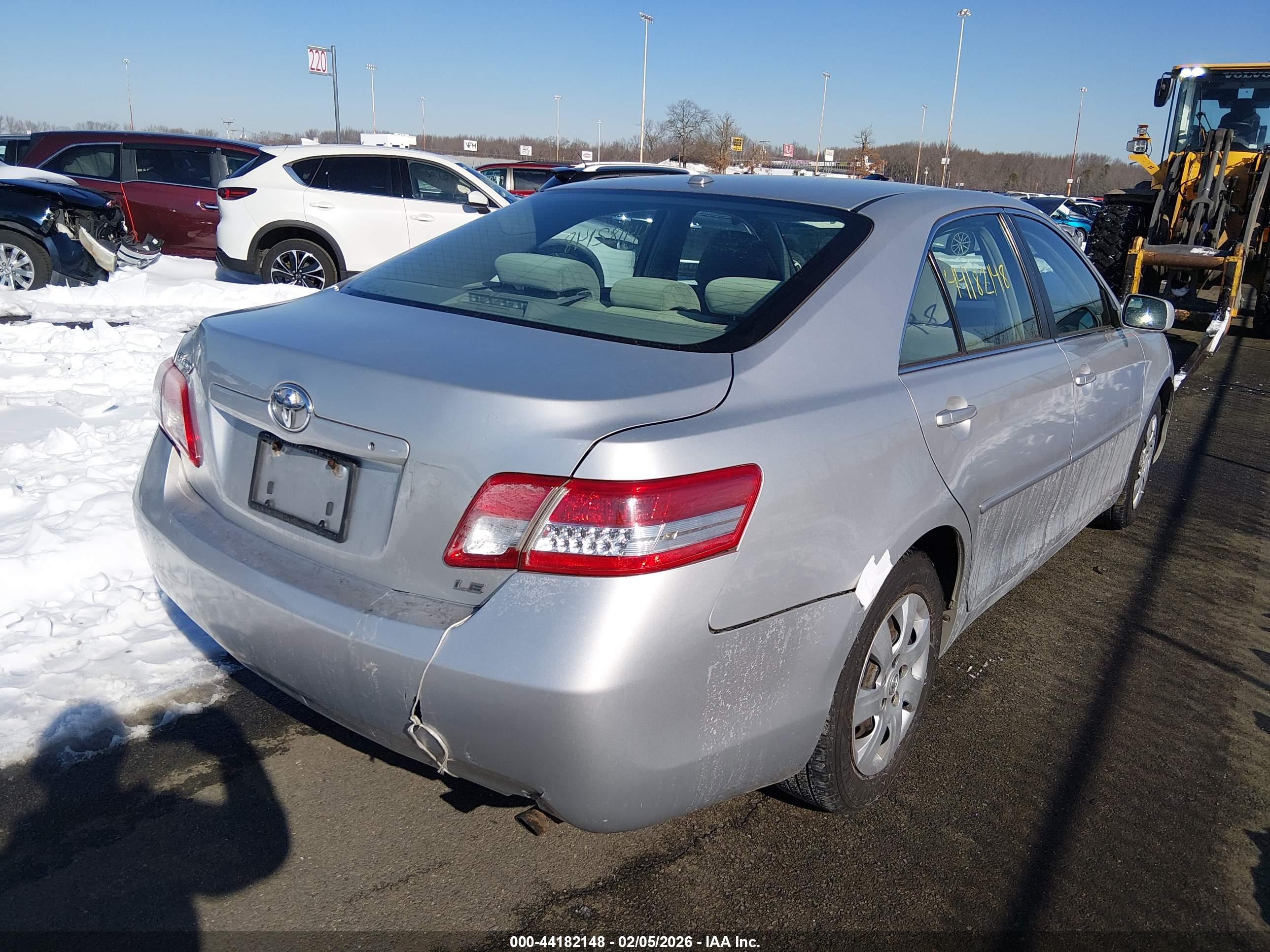 TOYOTA CAMRY image 4