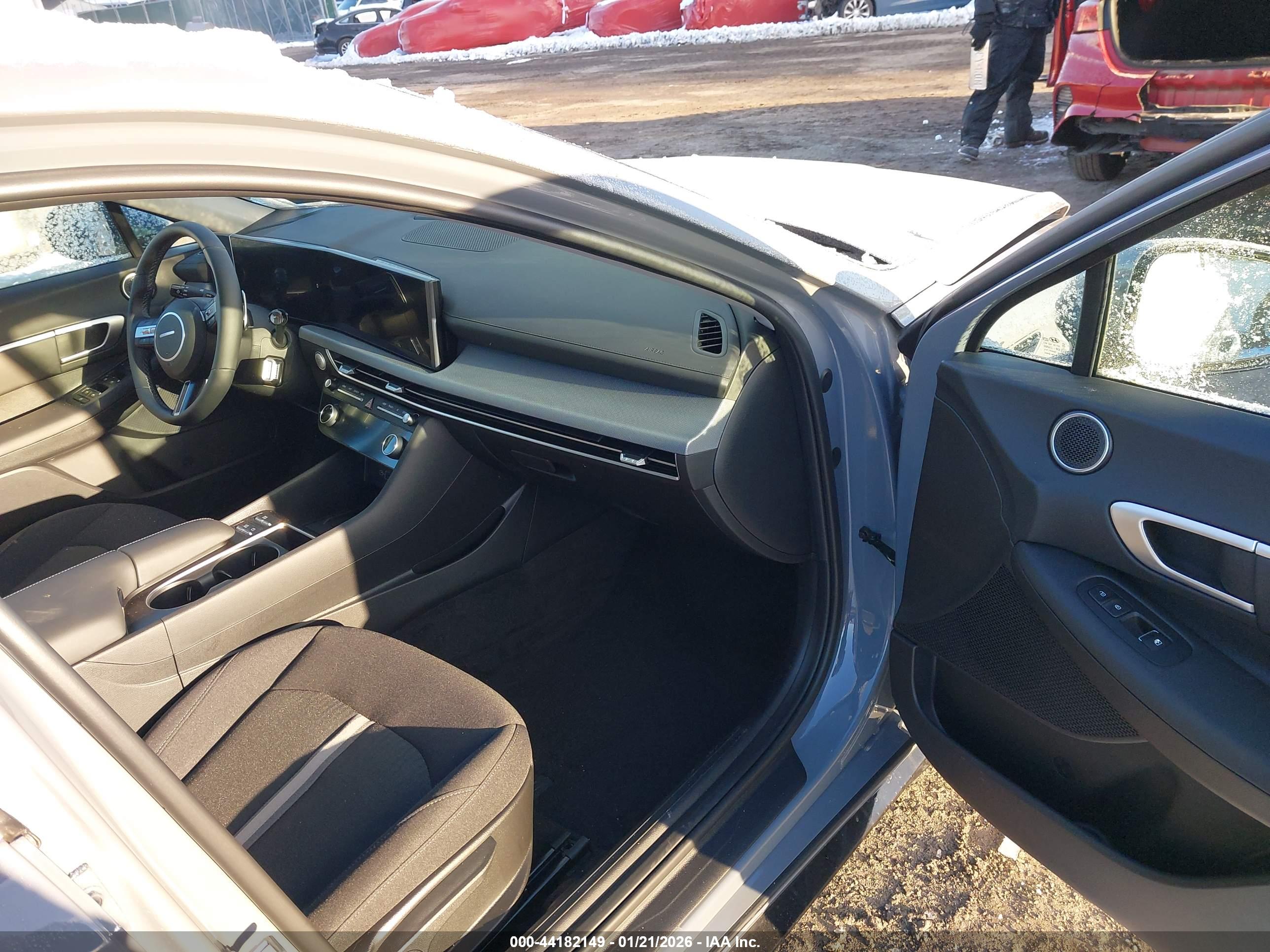 HYUNDAI SONATA image 5