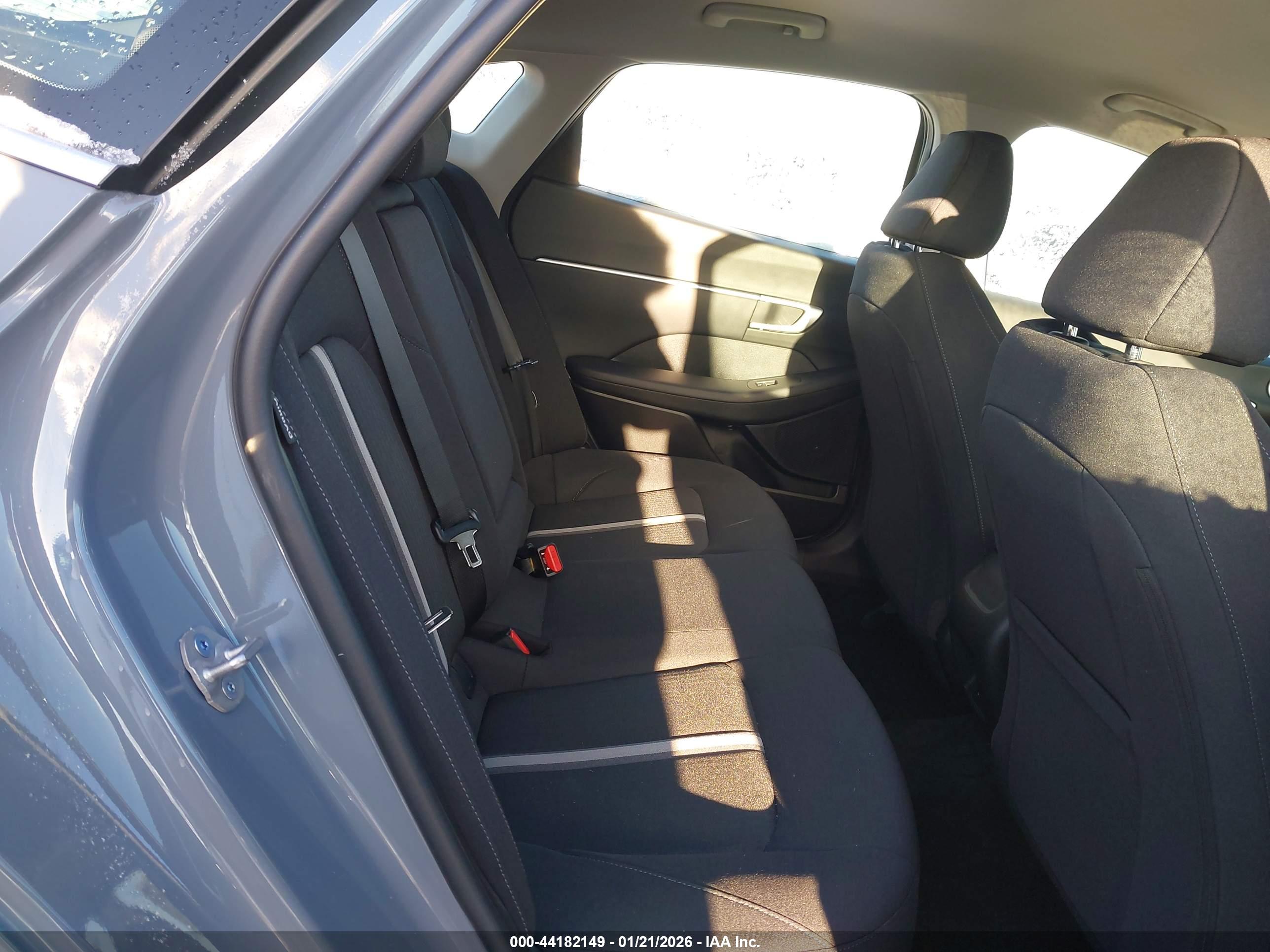 HYUNDAI SONATA image 8