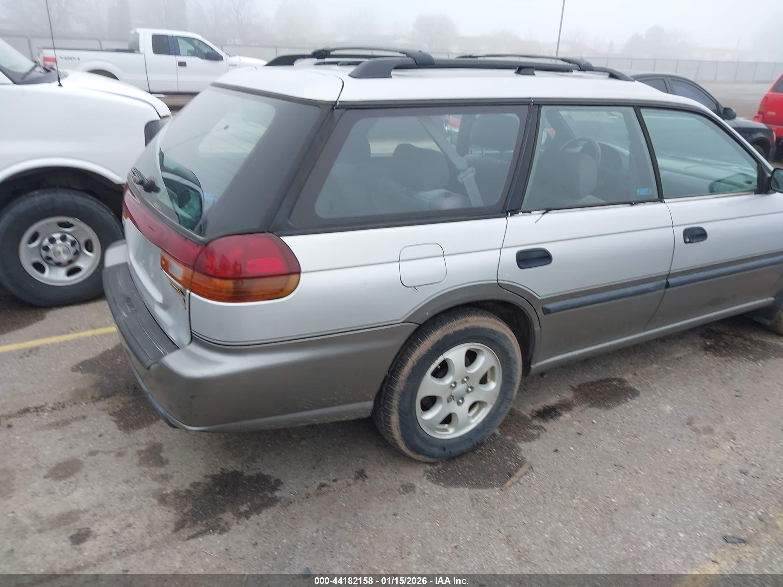 SUBARU LEGACY image 4