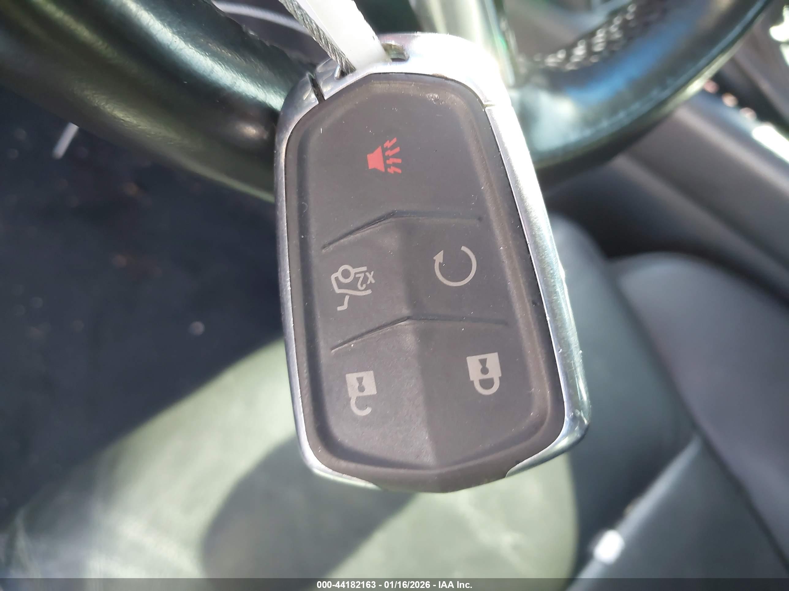 CADILLAC XTS image 11