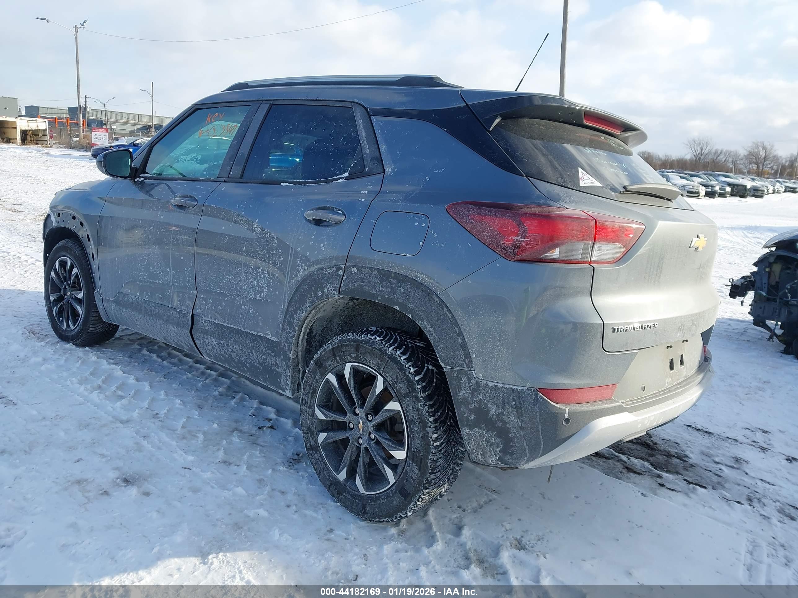 CHEVROLET TRAILBLAZER image 3