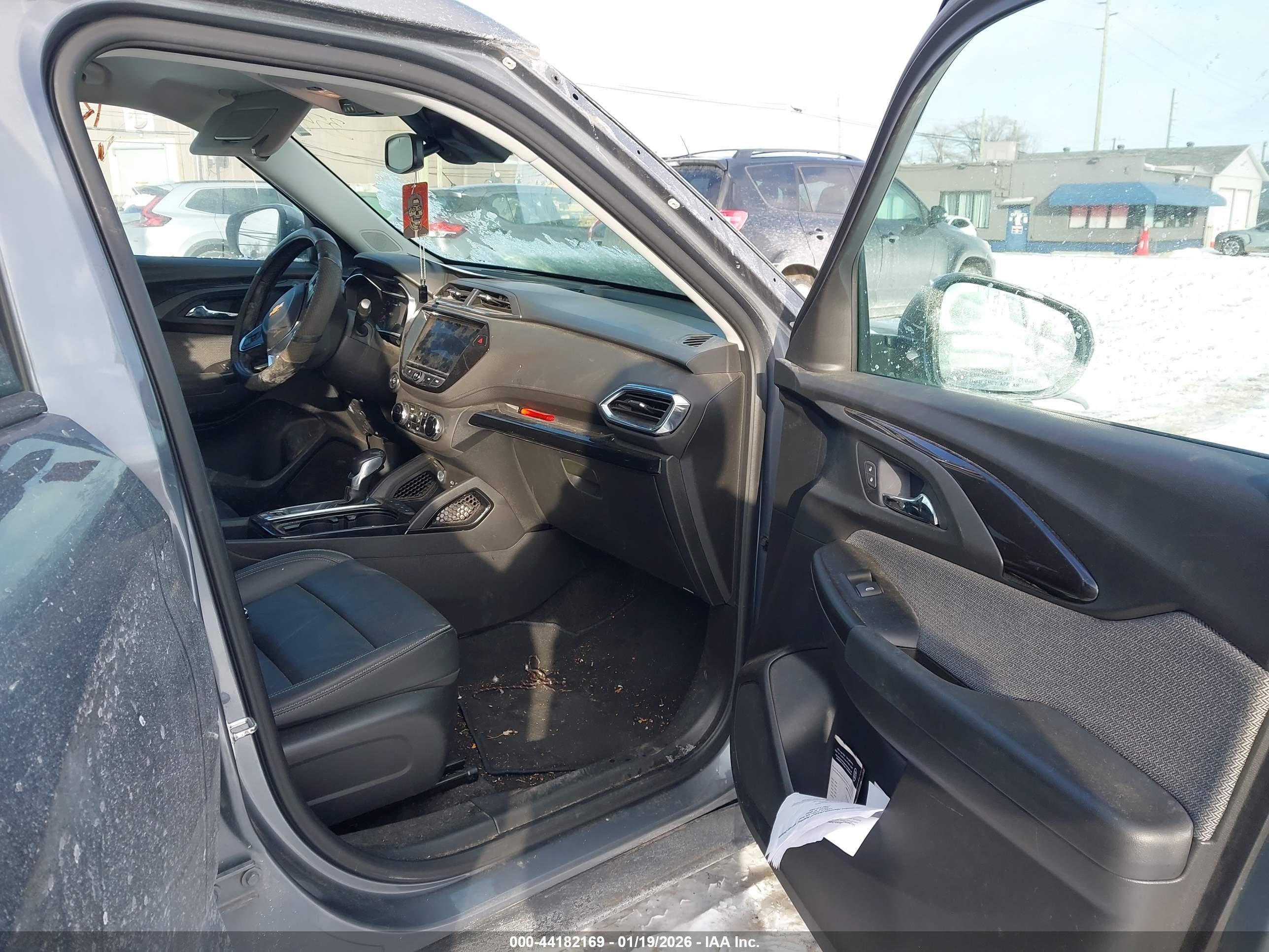 CHEVROLET TRAILBLAZER image 5