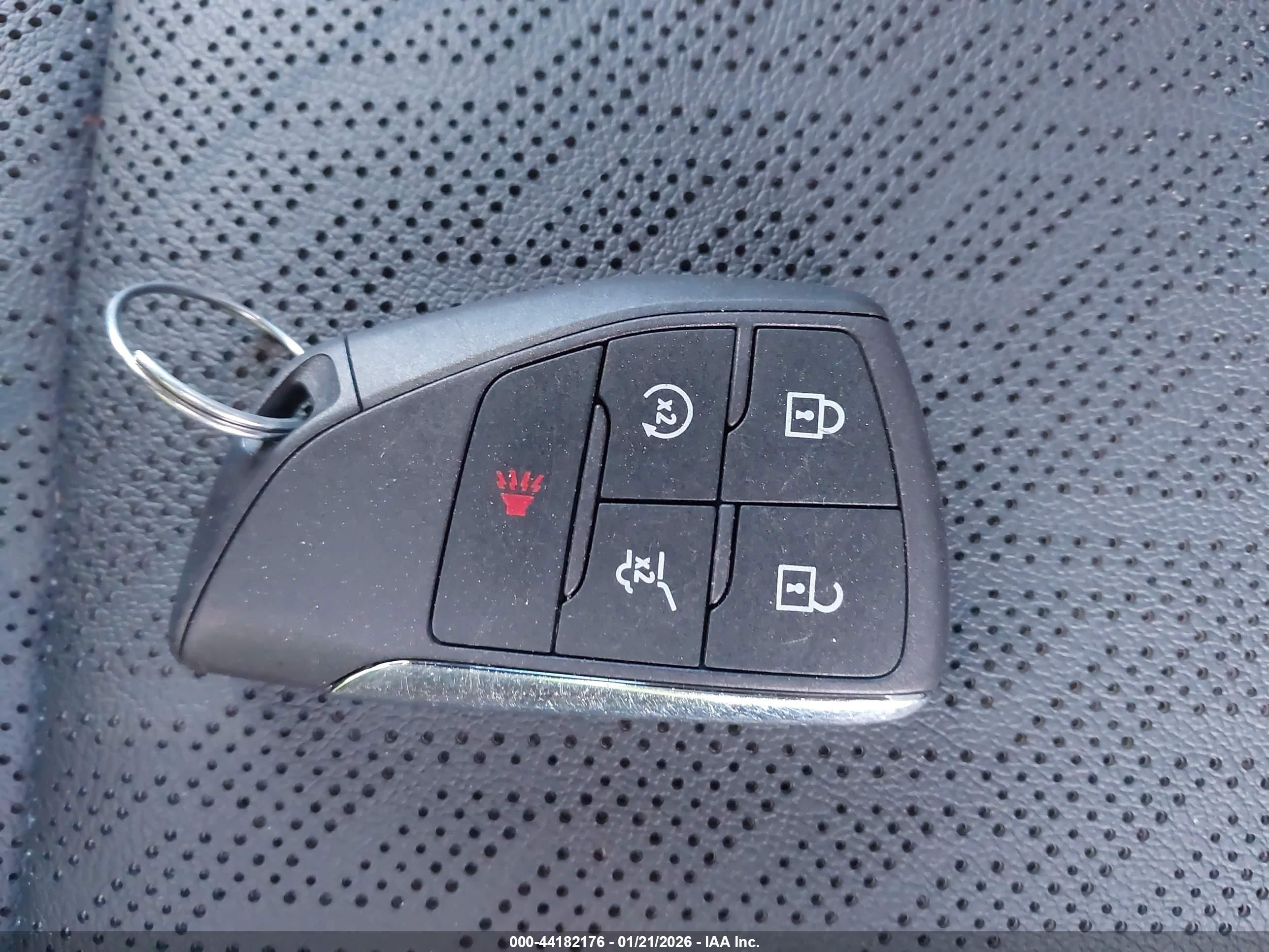 CHEVROLET EQUINOX image 11