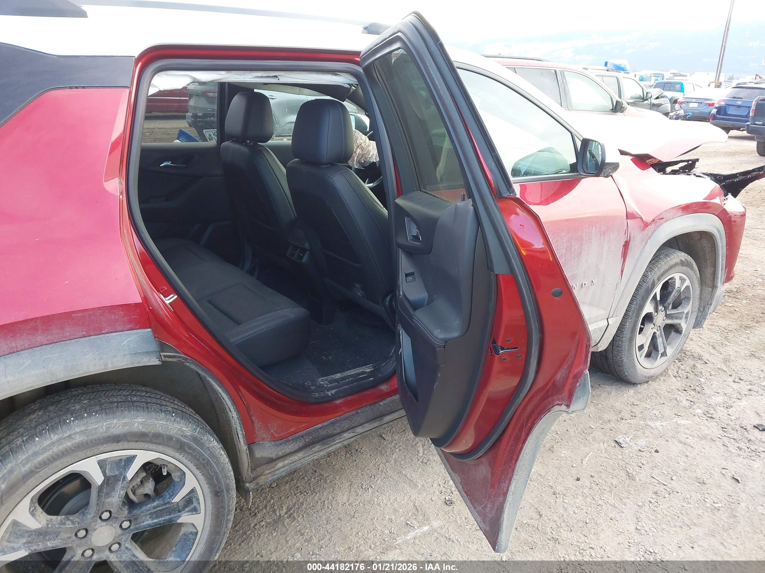 CHEVROLET EQUINOX image 8