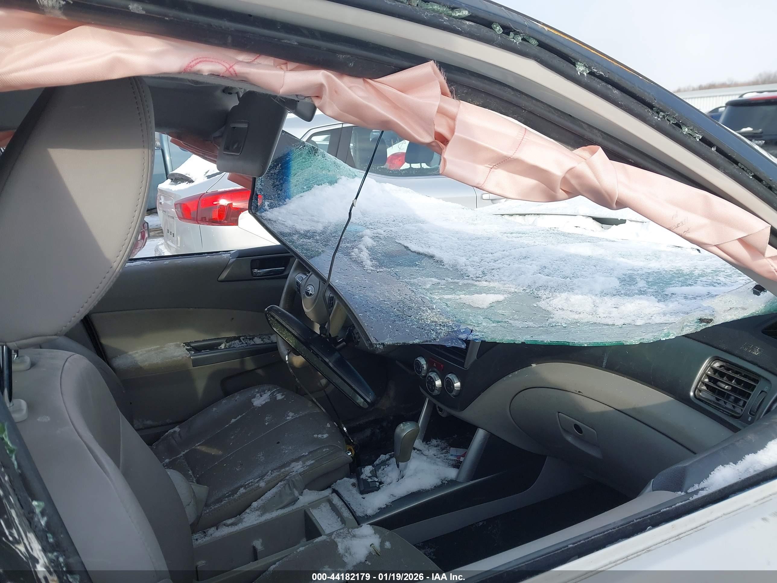 SUBARU FORESTER image 5