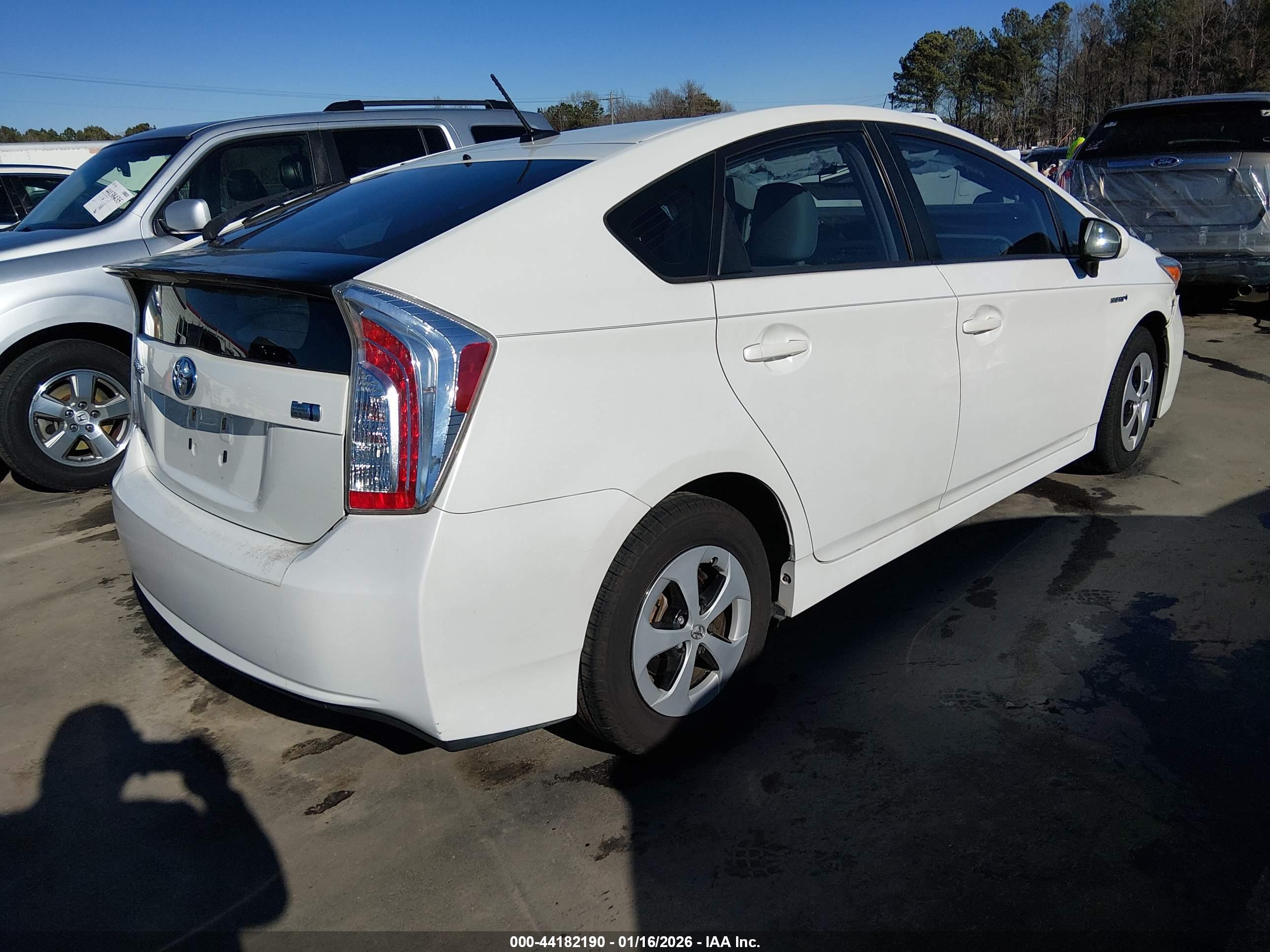 TOYOTA PRIUS image 4