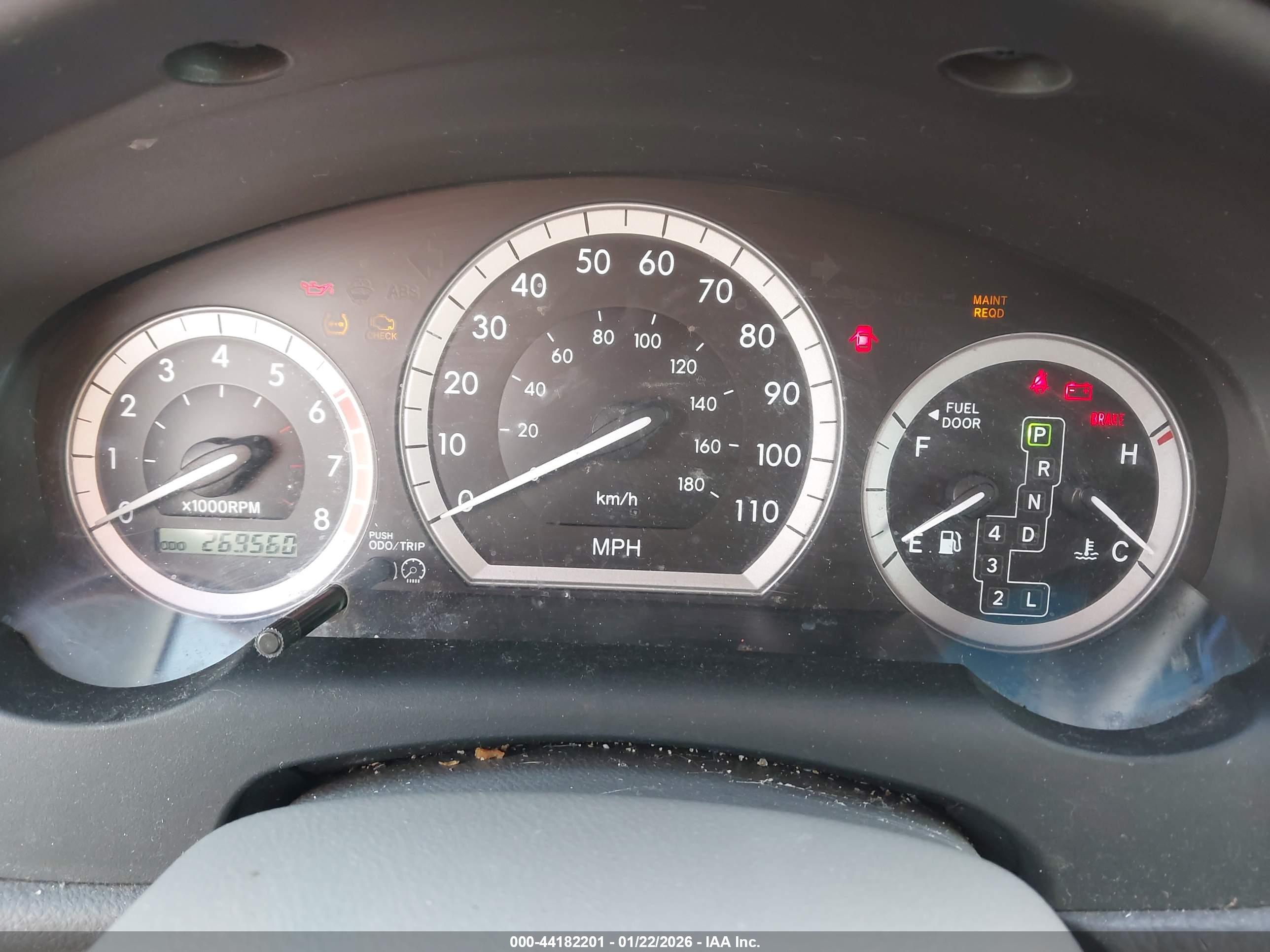 TOYOTA SIENNA image 7
