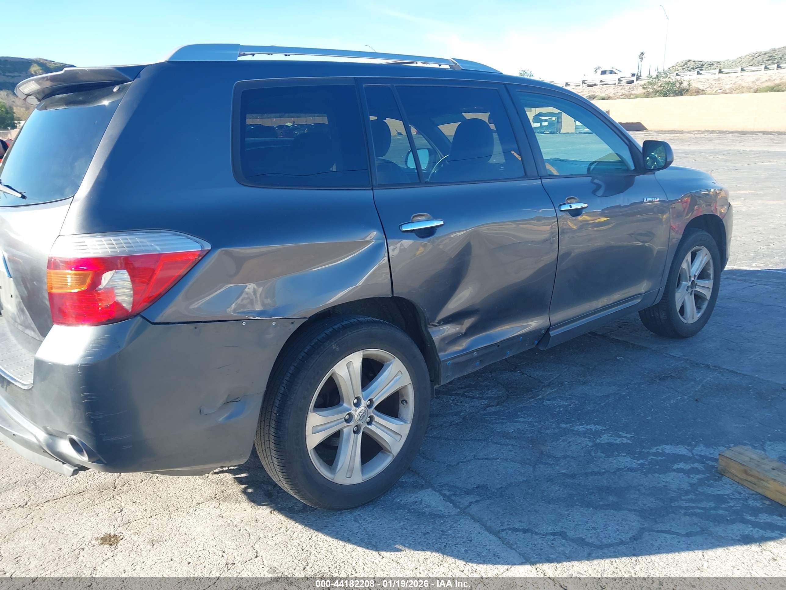 TOYOTA HIGHLANDER image 6