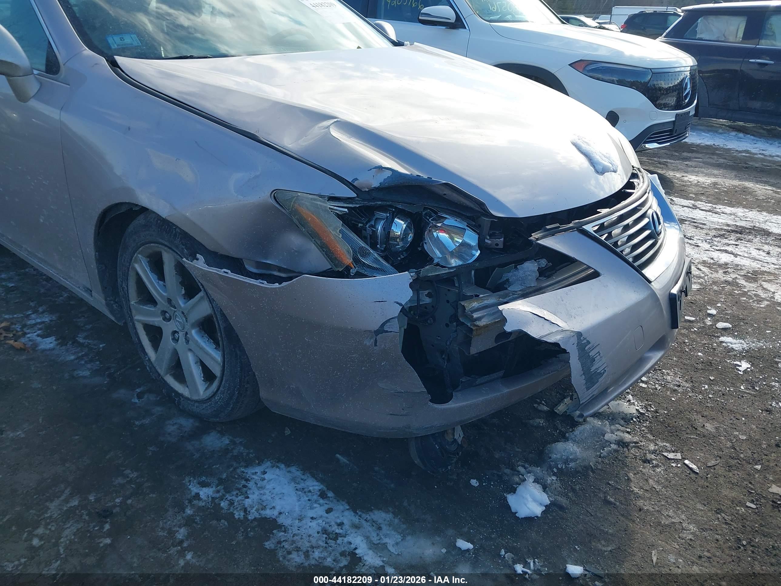 LEXUS ES image 6