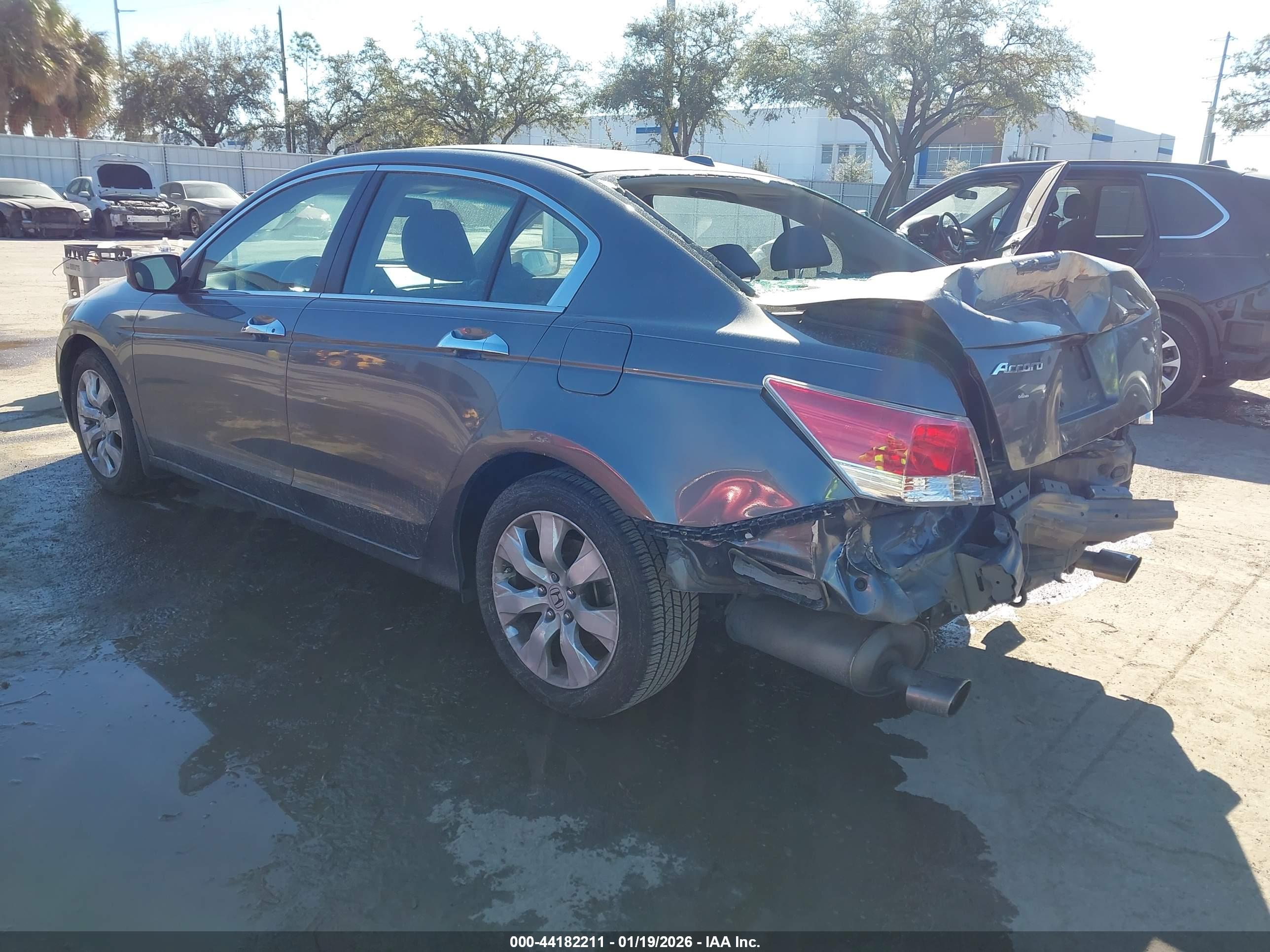 HONDA ACCORD image 3