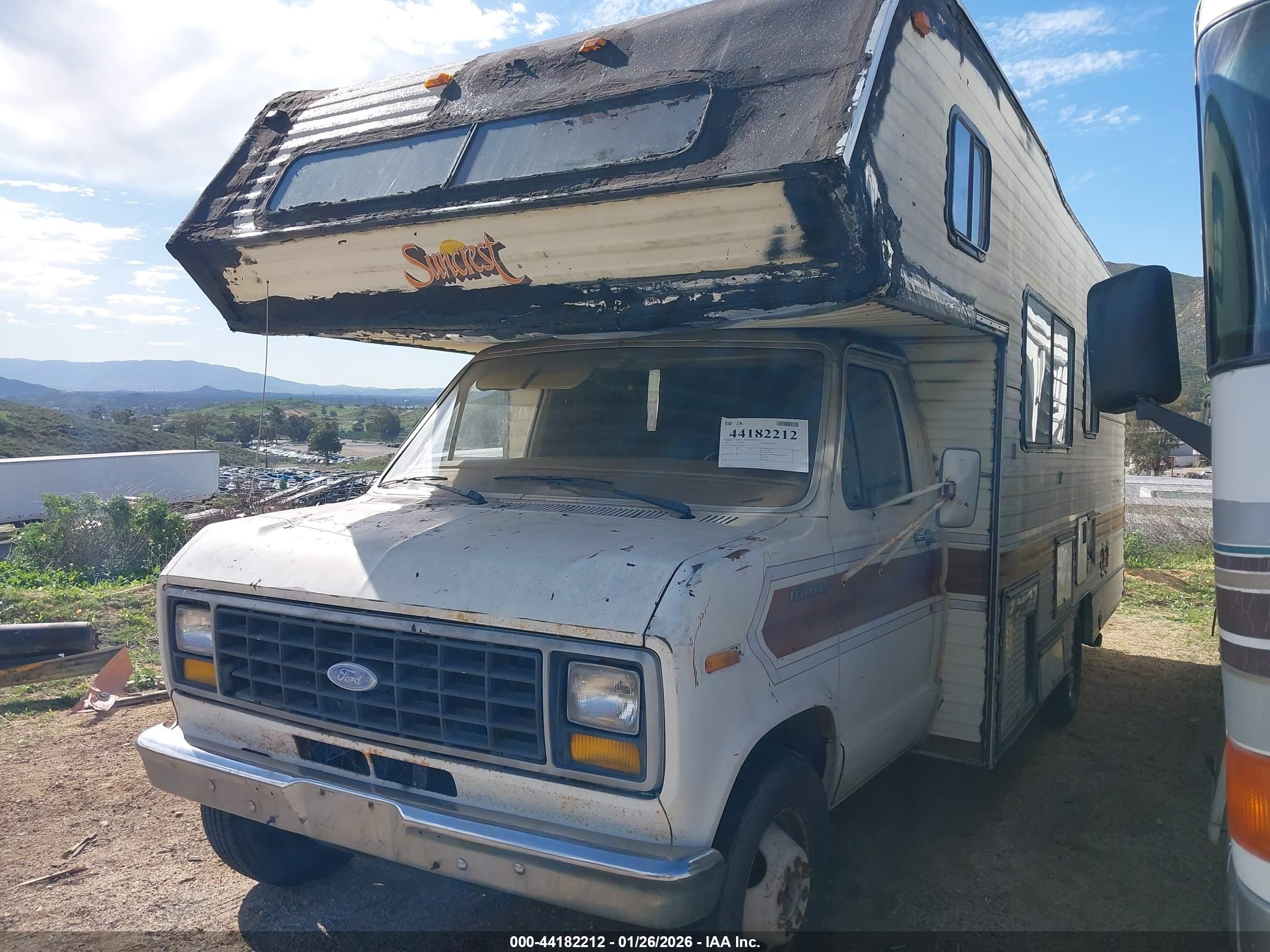 FORD ECONOLINE image 2