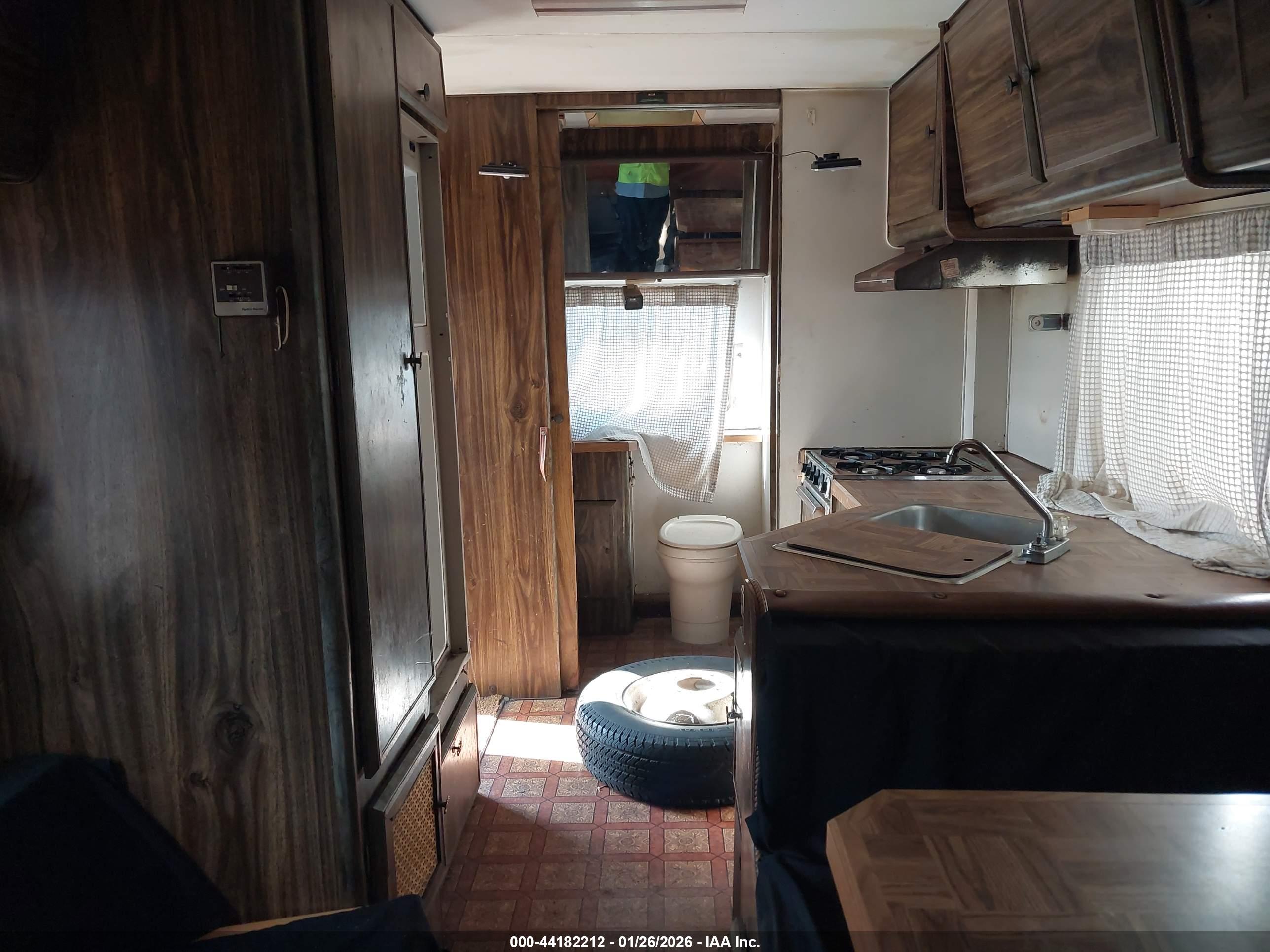 FORD ECONOLINE image 8