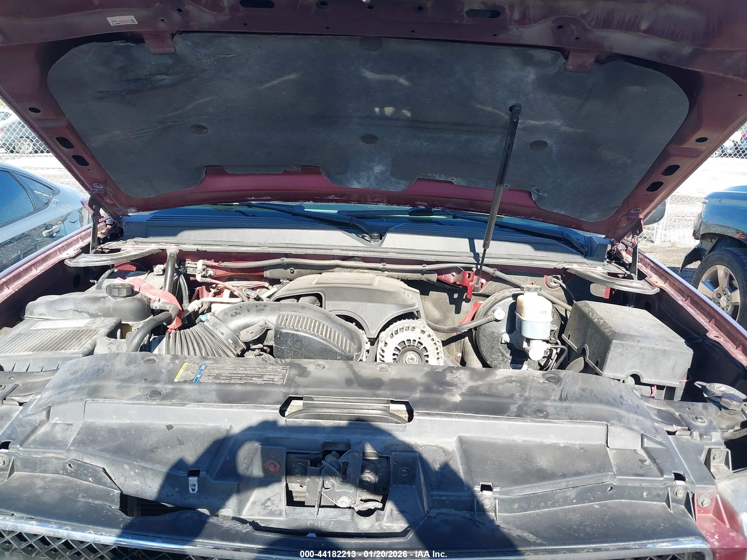 CHEVROLET TAHOE image 10