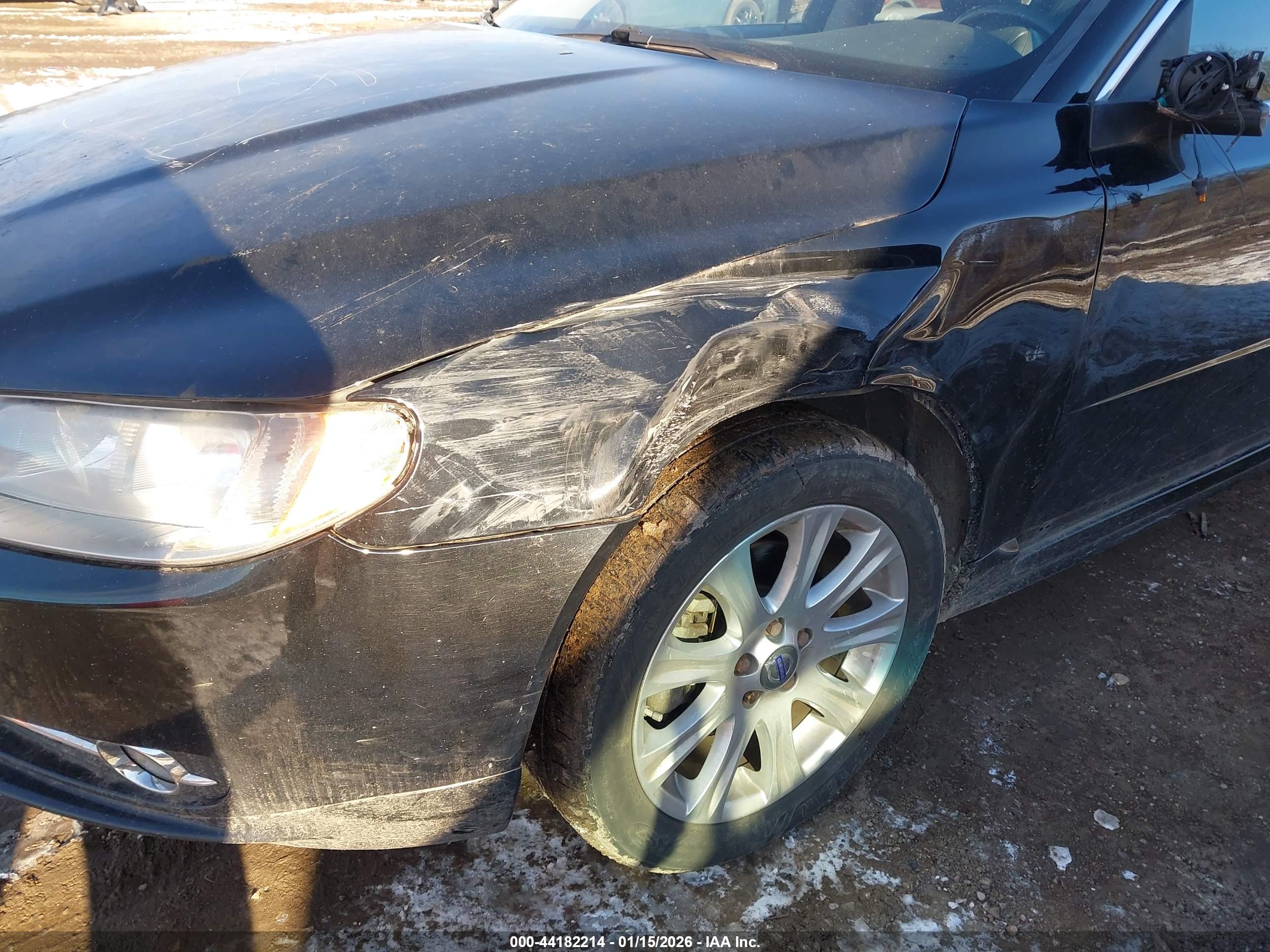 VOLVO S80 image 6