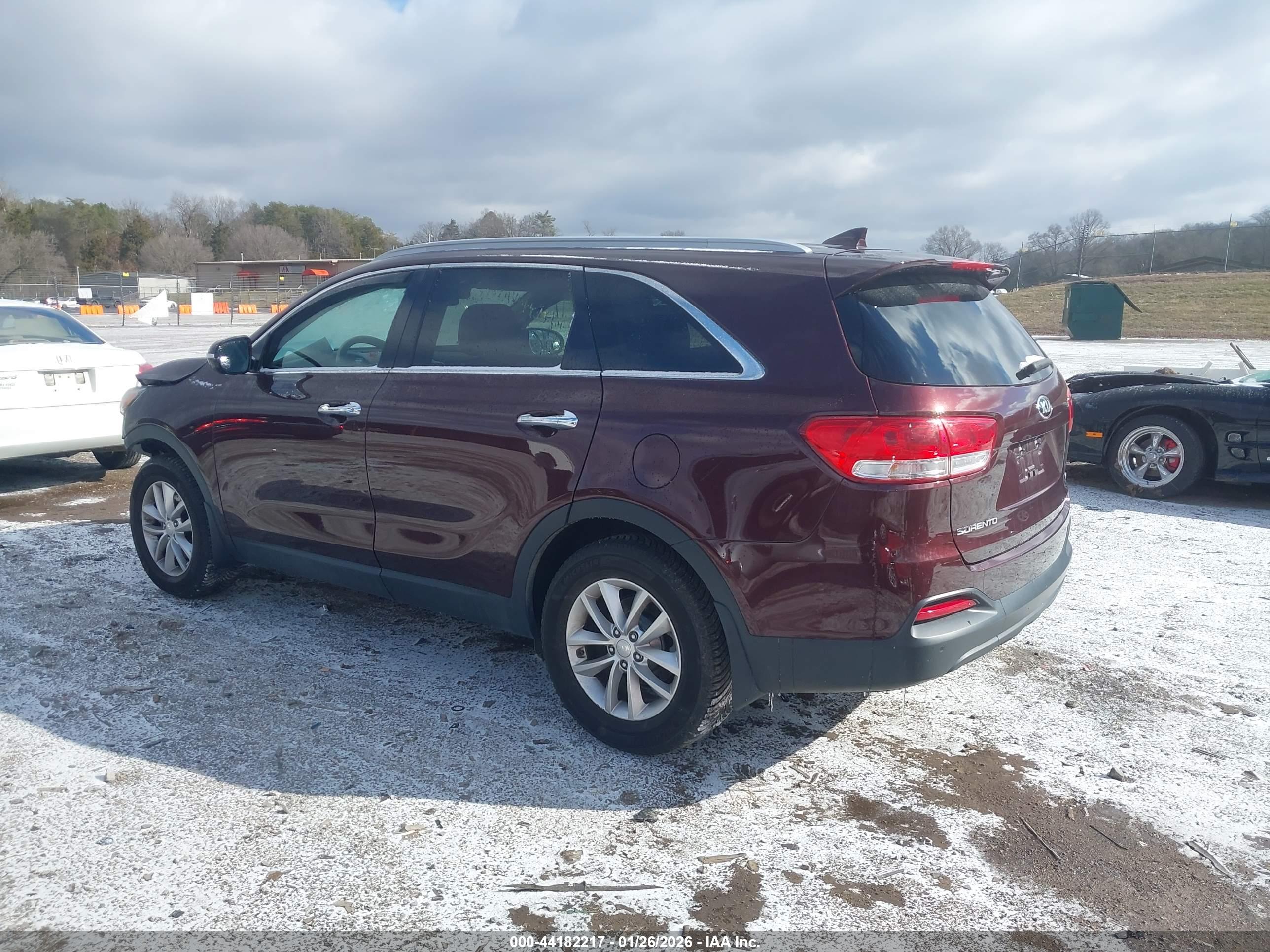 KIA SORENTO image 3