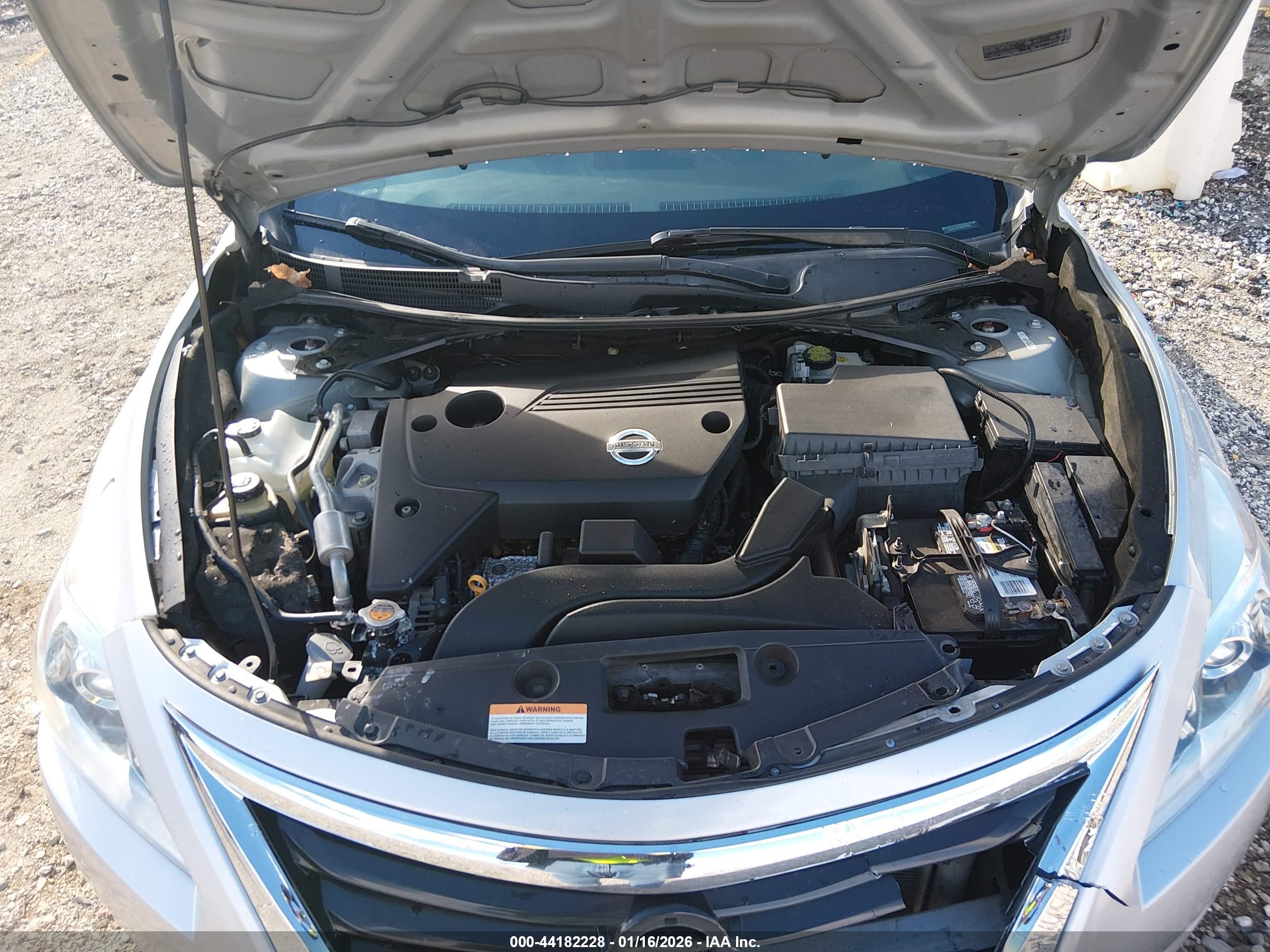 NISSAN ALTIMA image 10