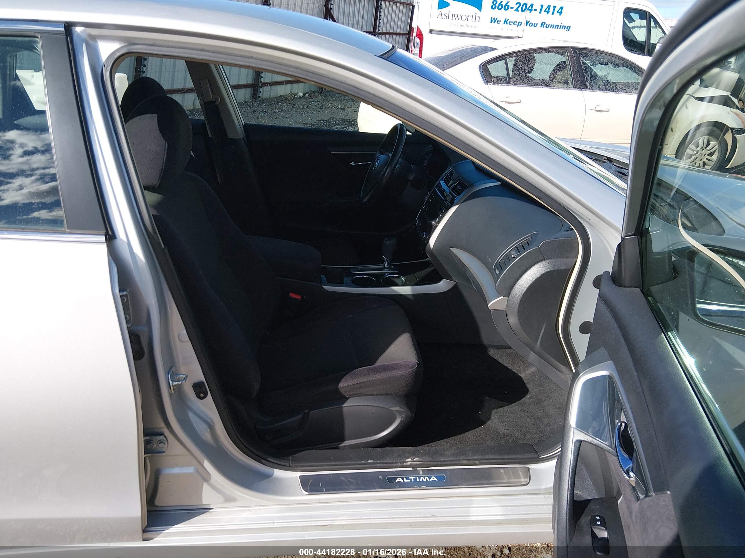 NISSAN ALTIMA image 5