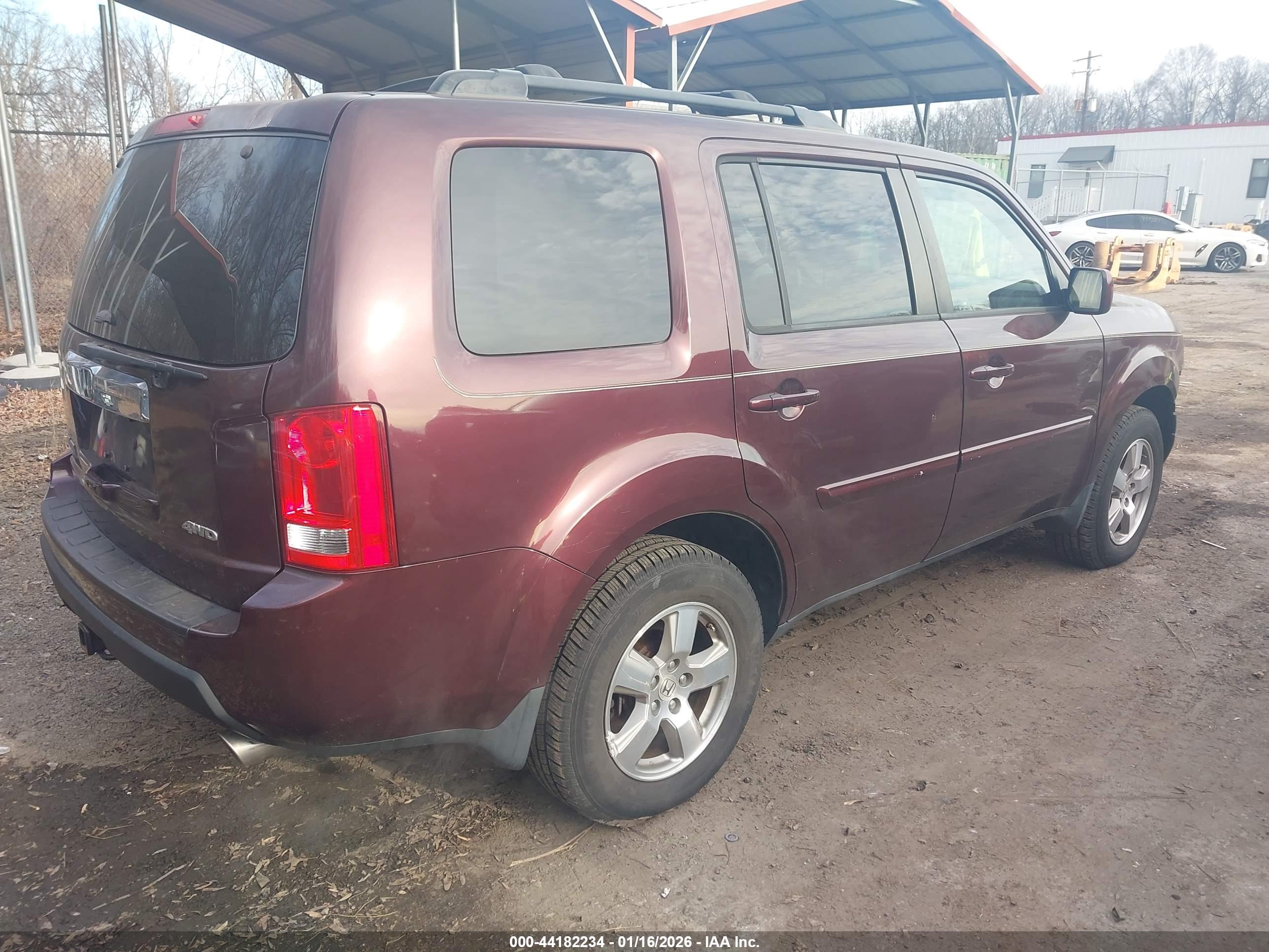 HONDA PILOT image 4