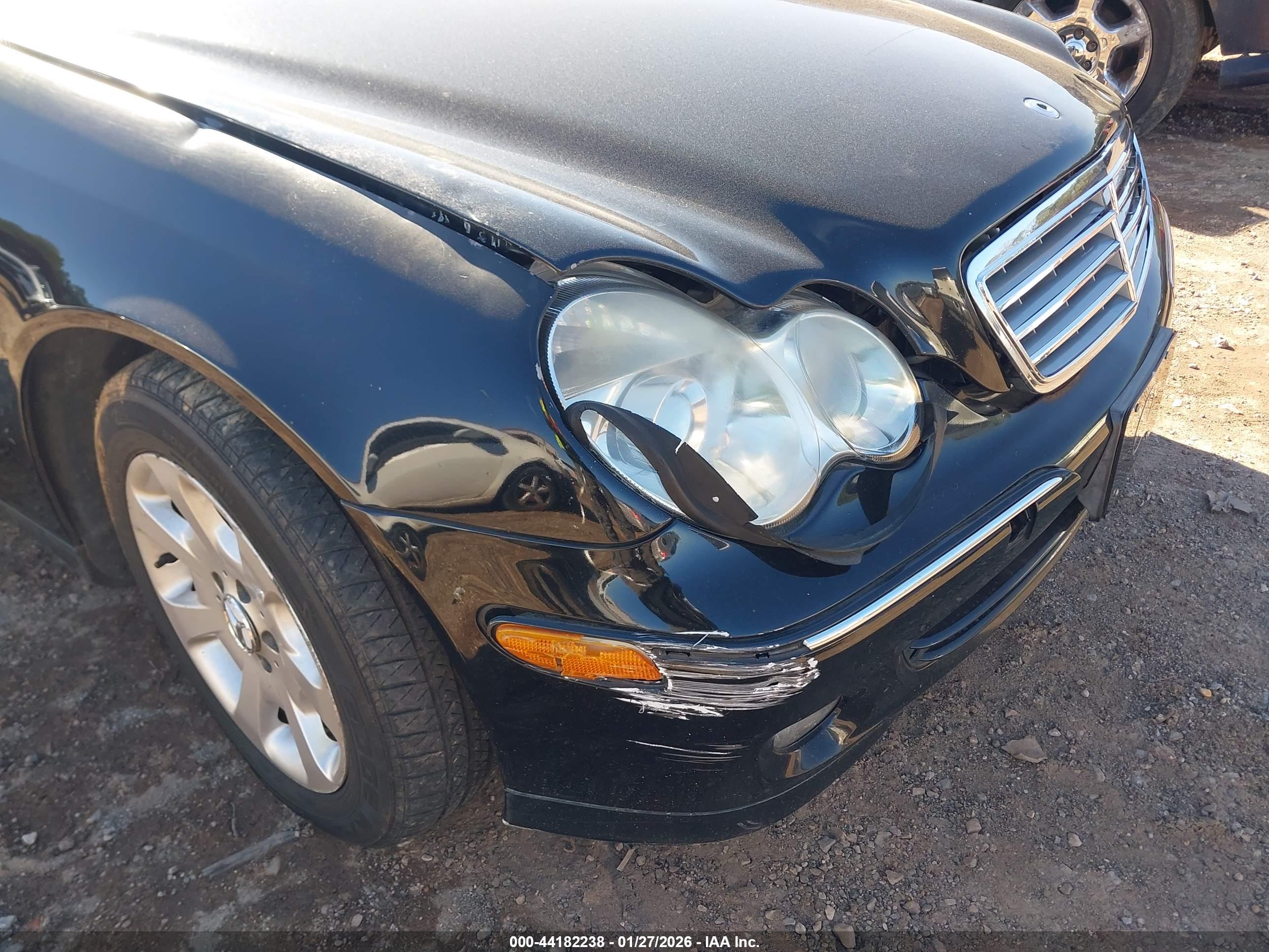 MERCEDES-BENZ C image 6