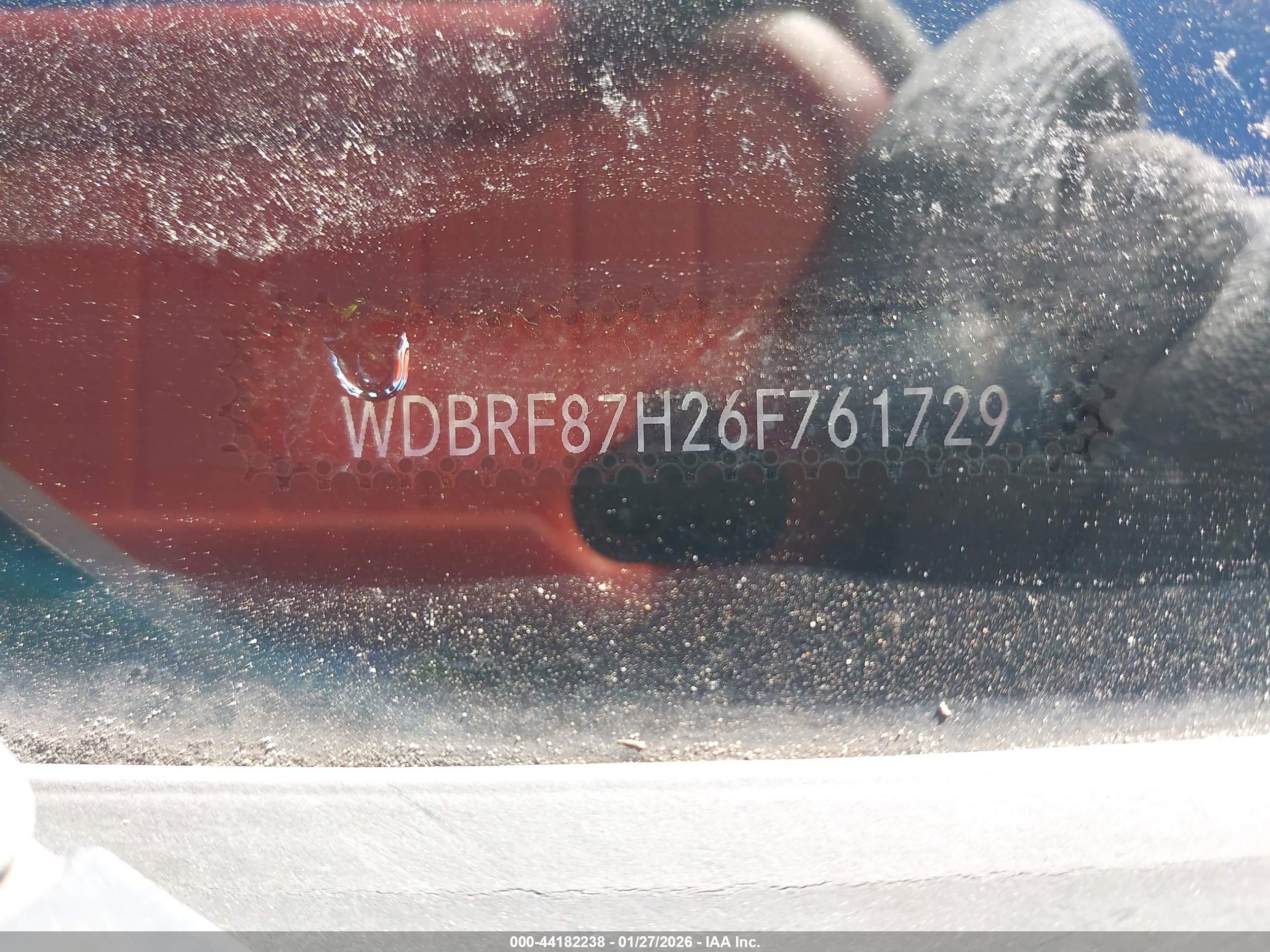 MERCEDES-BENZ C image 9