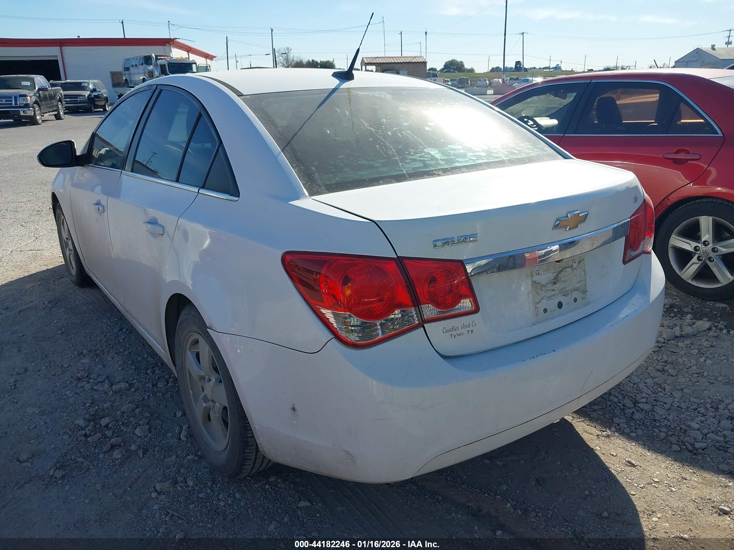 CHEVROLET CRUZE image 3