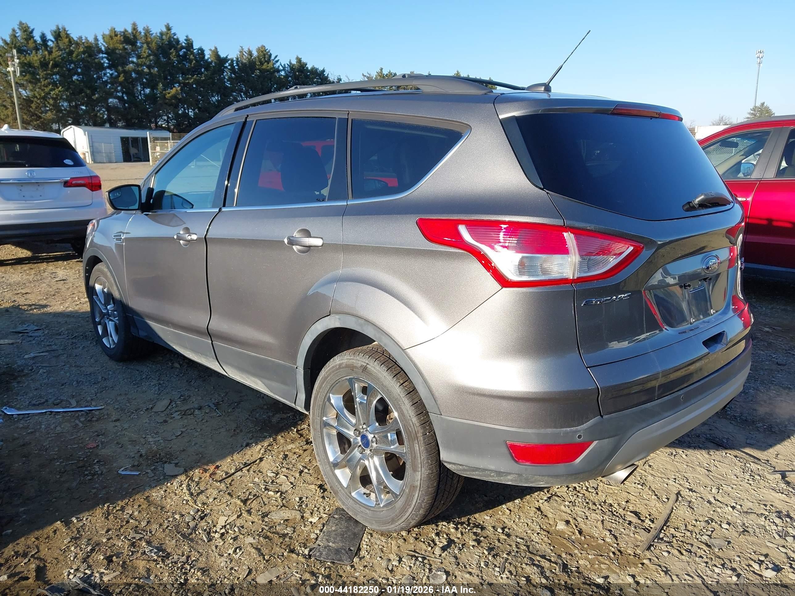 FORD ESCAPE image 3