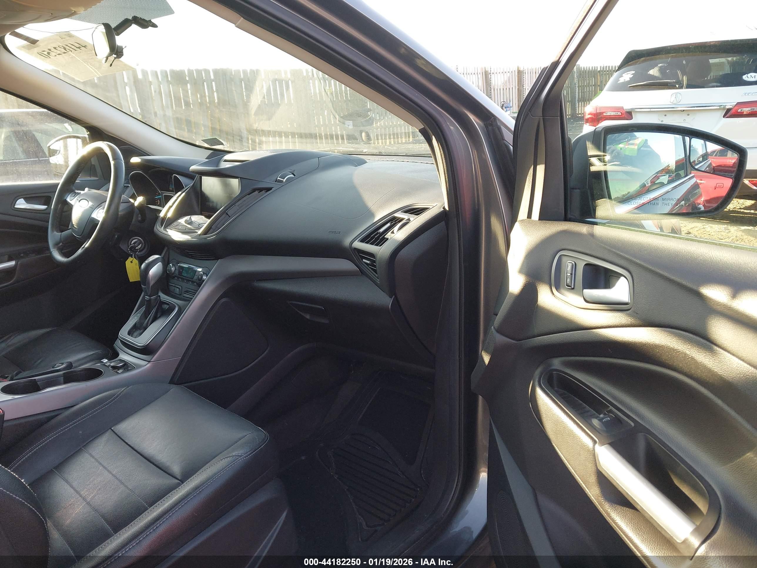 FORD ESCAPE image 5