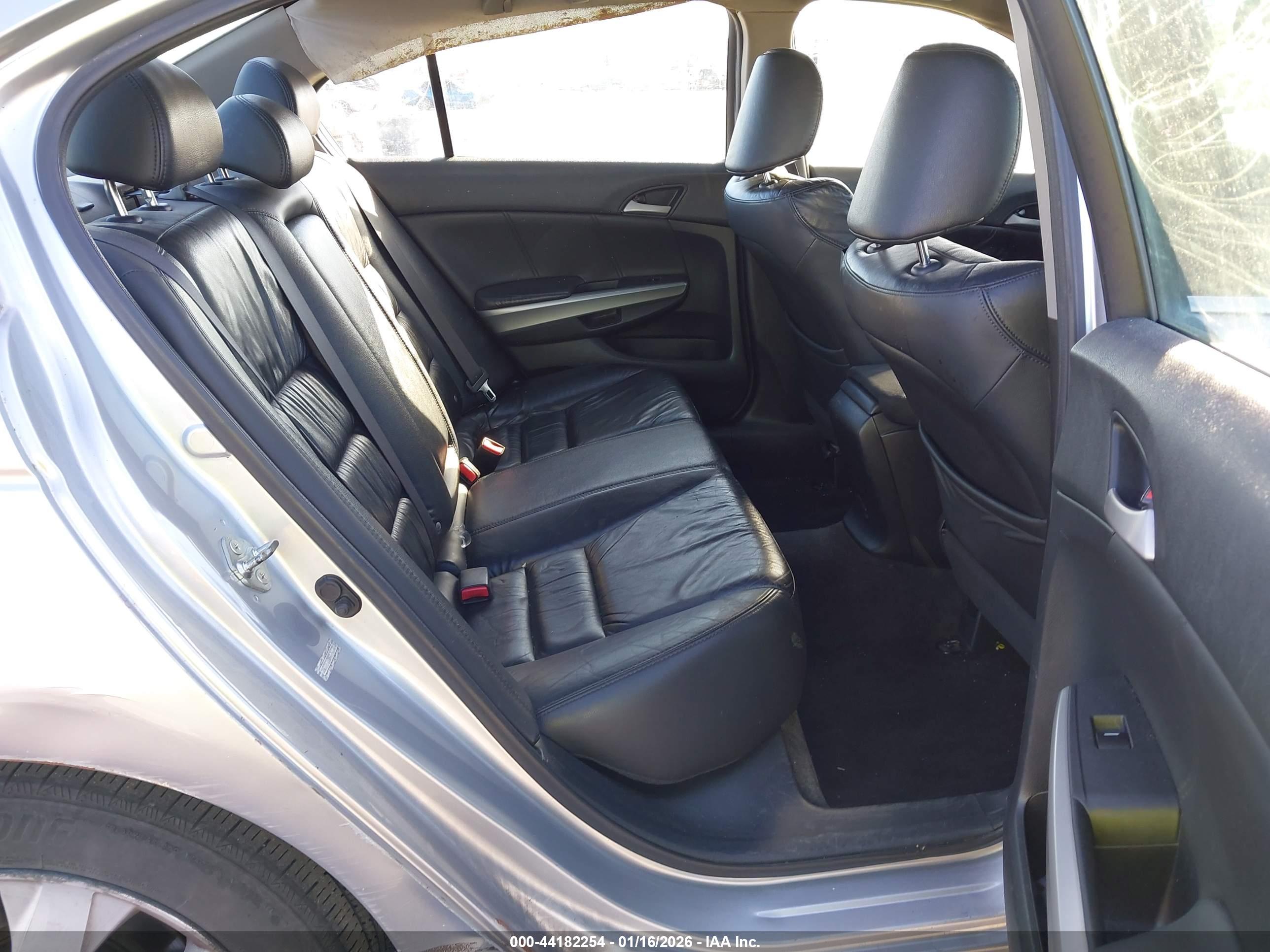 HONDA ACCORD image 8