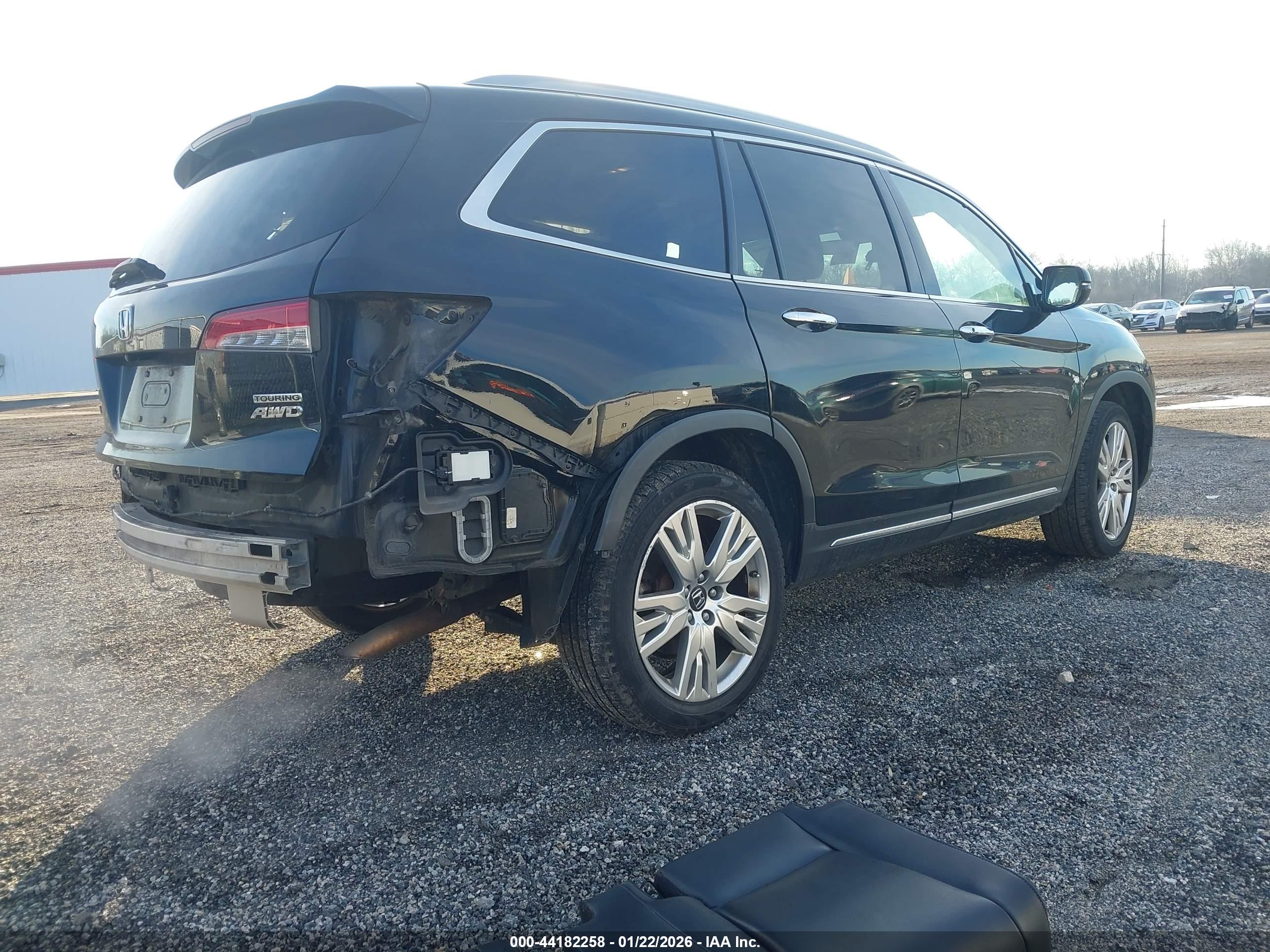 HONDA PILOT image 4