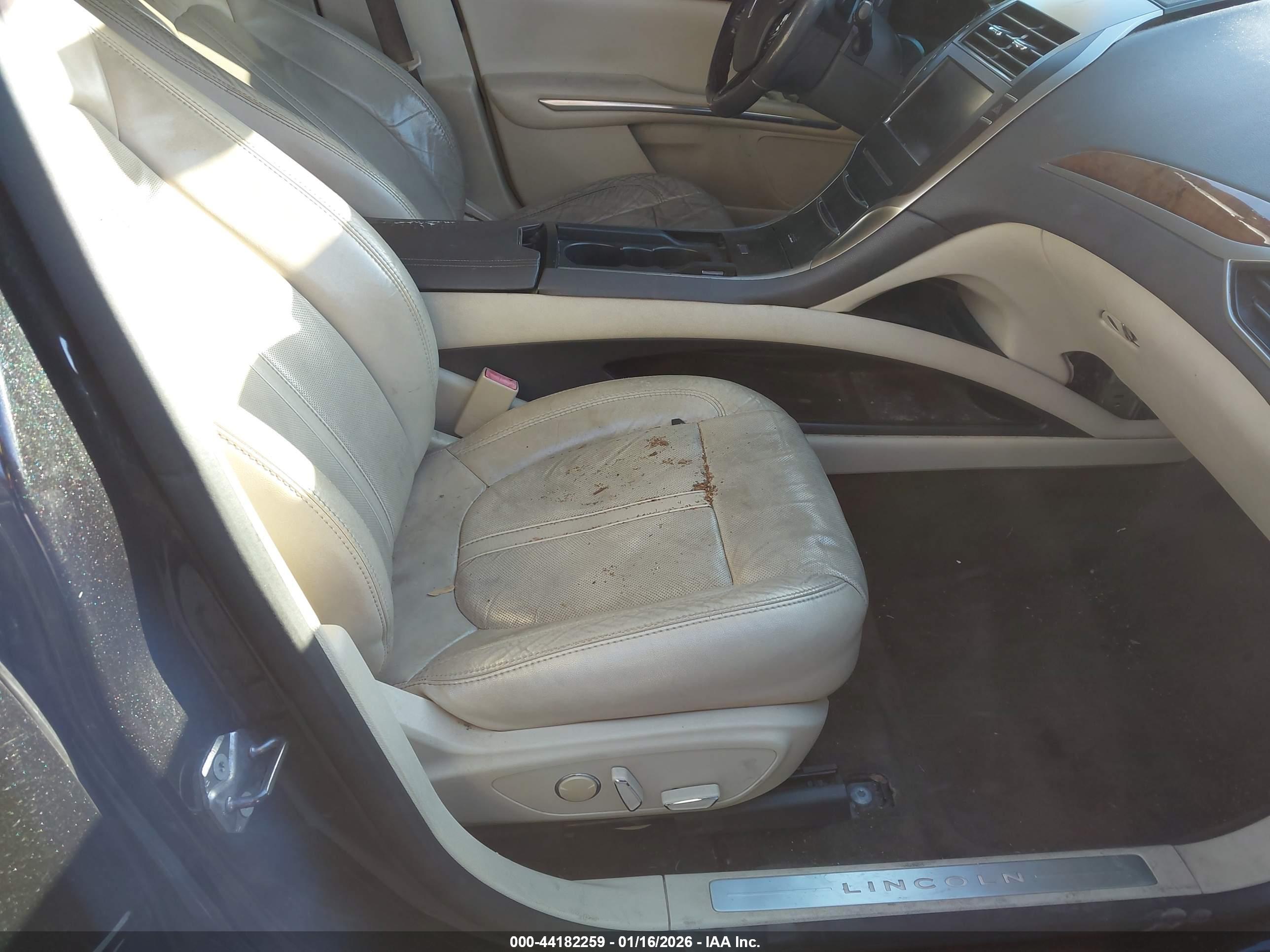 LINCOLN MKZ image 5