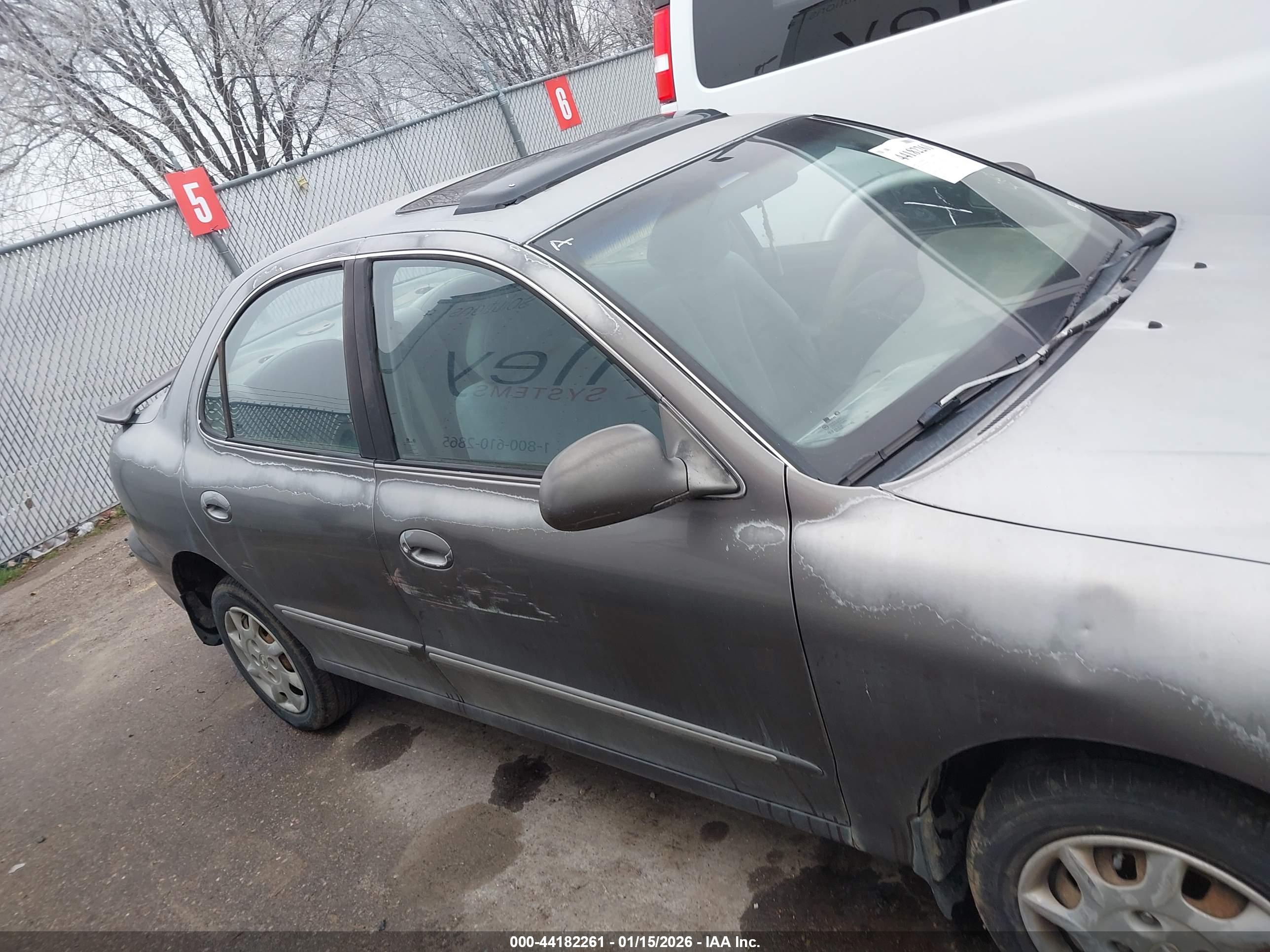 HYUNDAI ELANTRA image 6