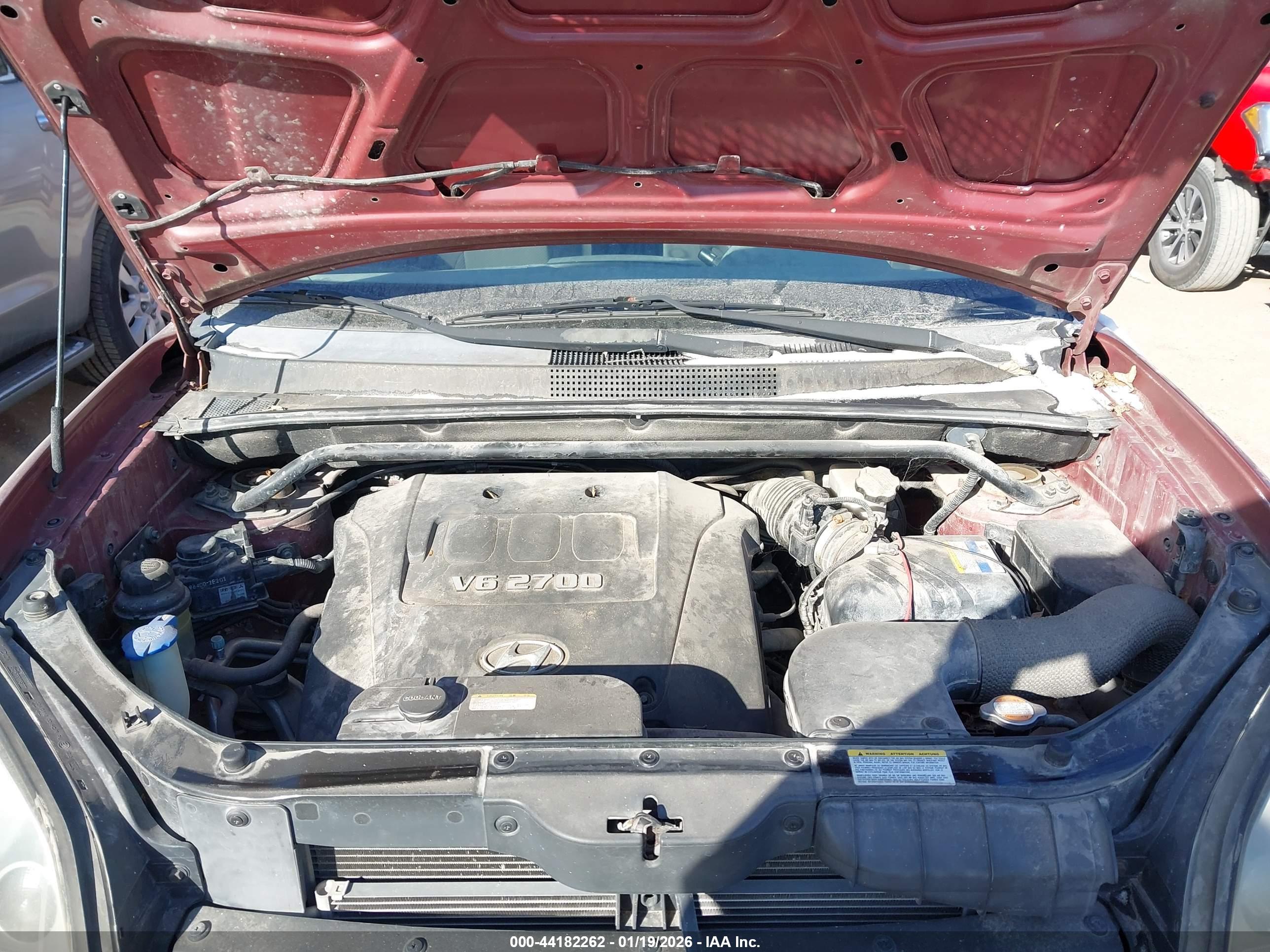 HYUNDAI TUCSON image 10
