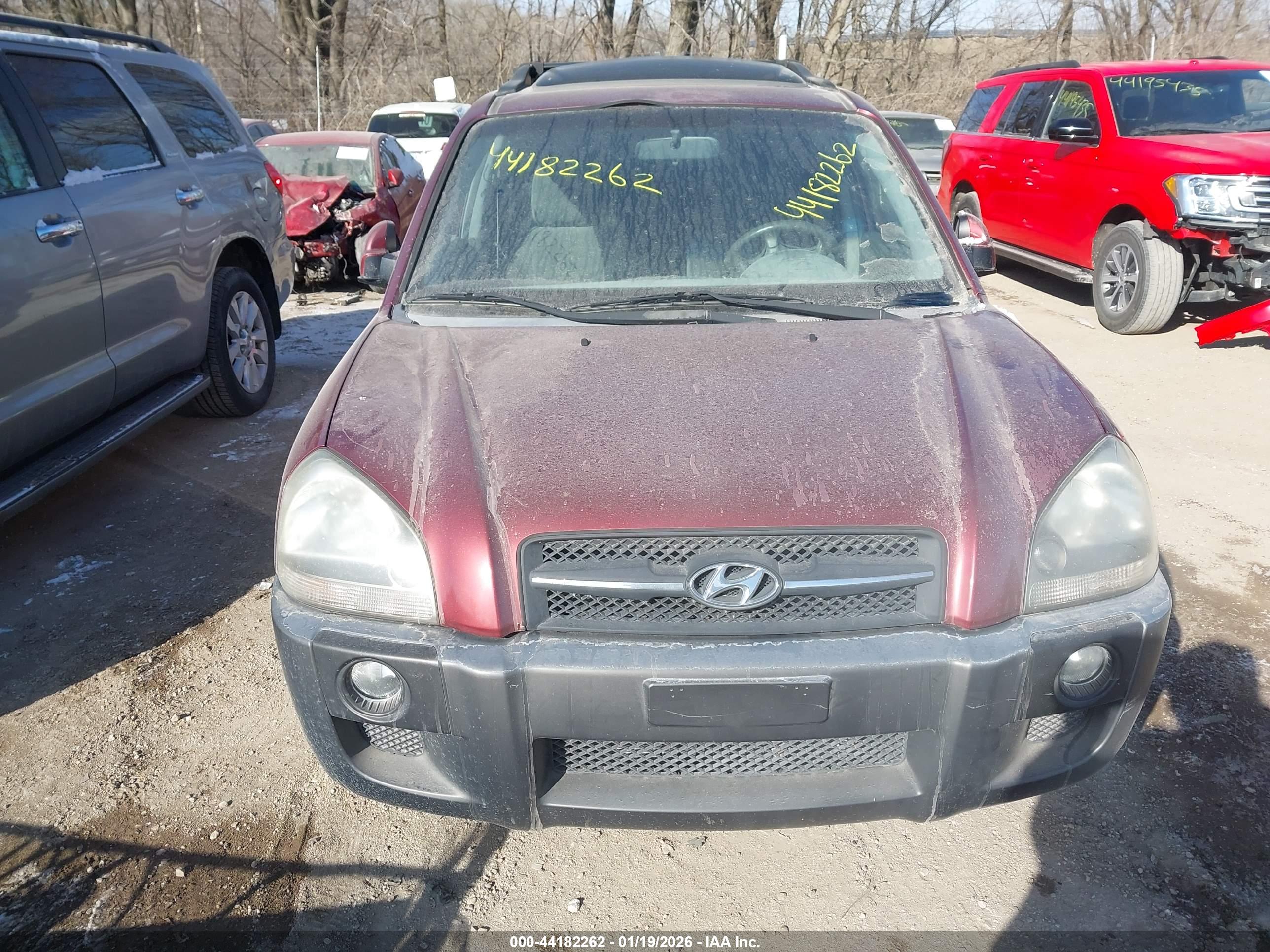 HYUNDAI TUCSON image 6