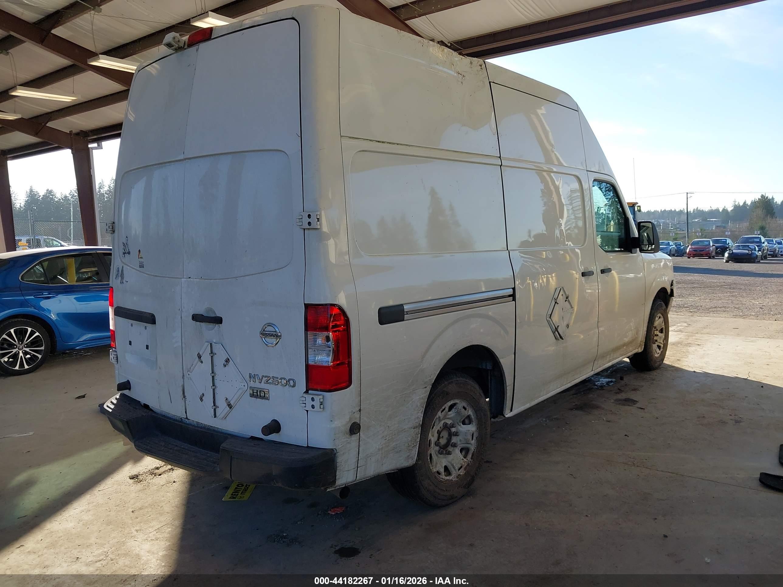 NISSAN NV image 4