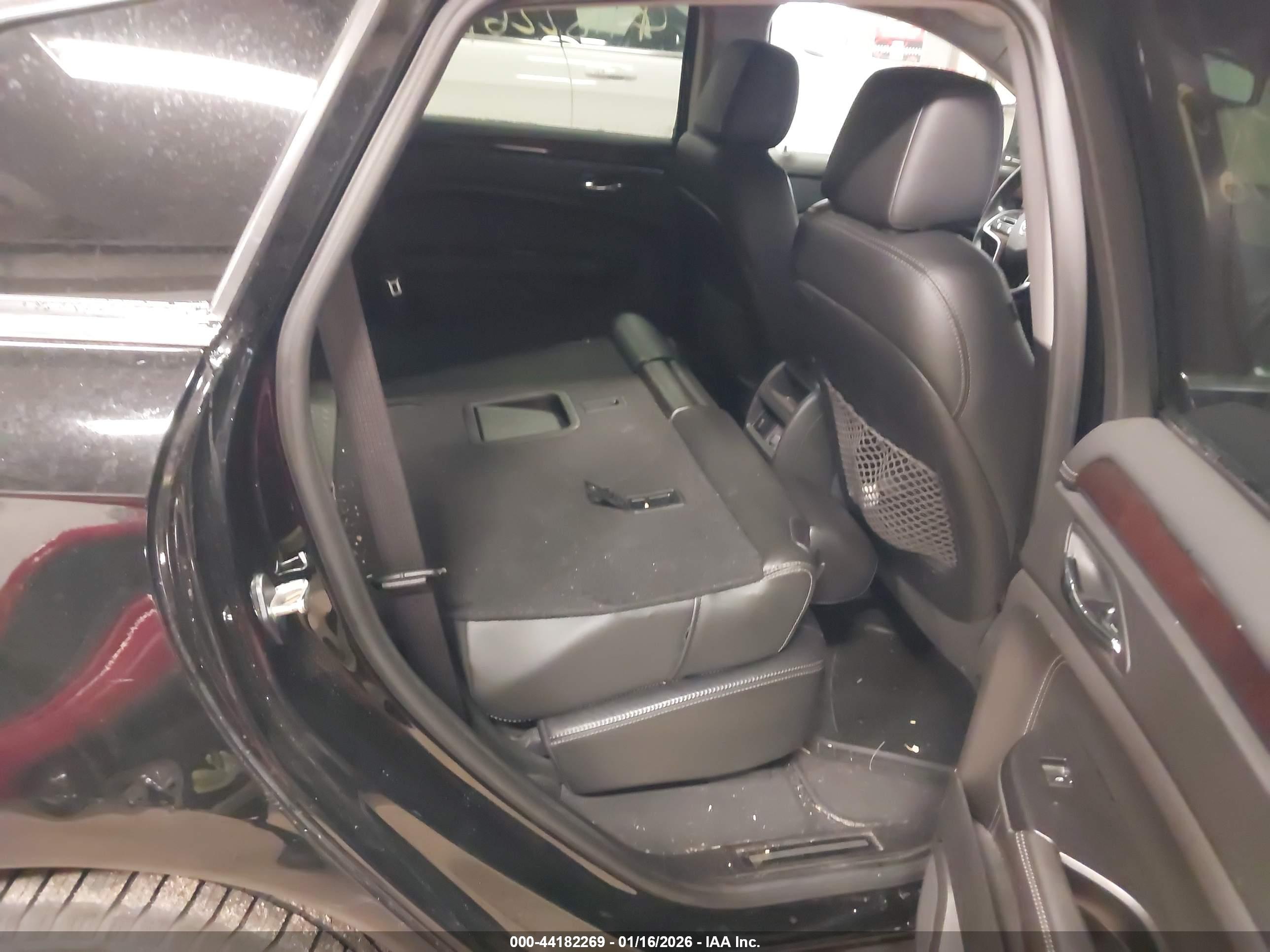 CADILLAC SRX image 8