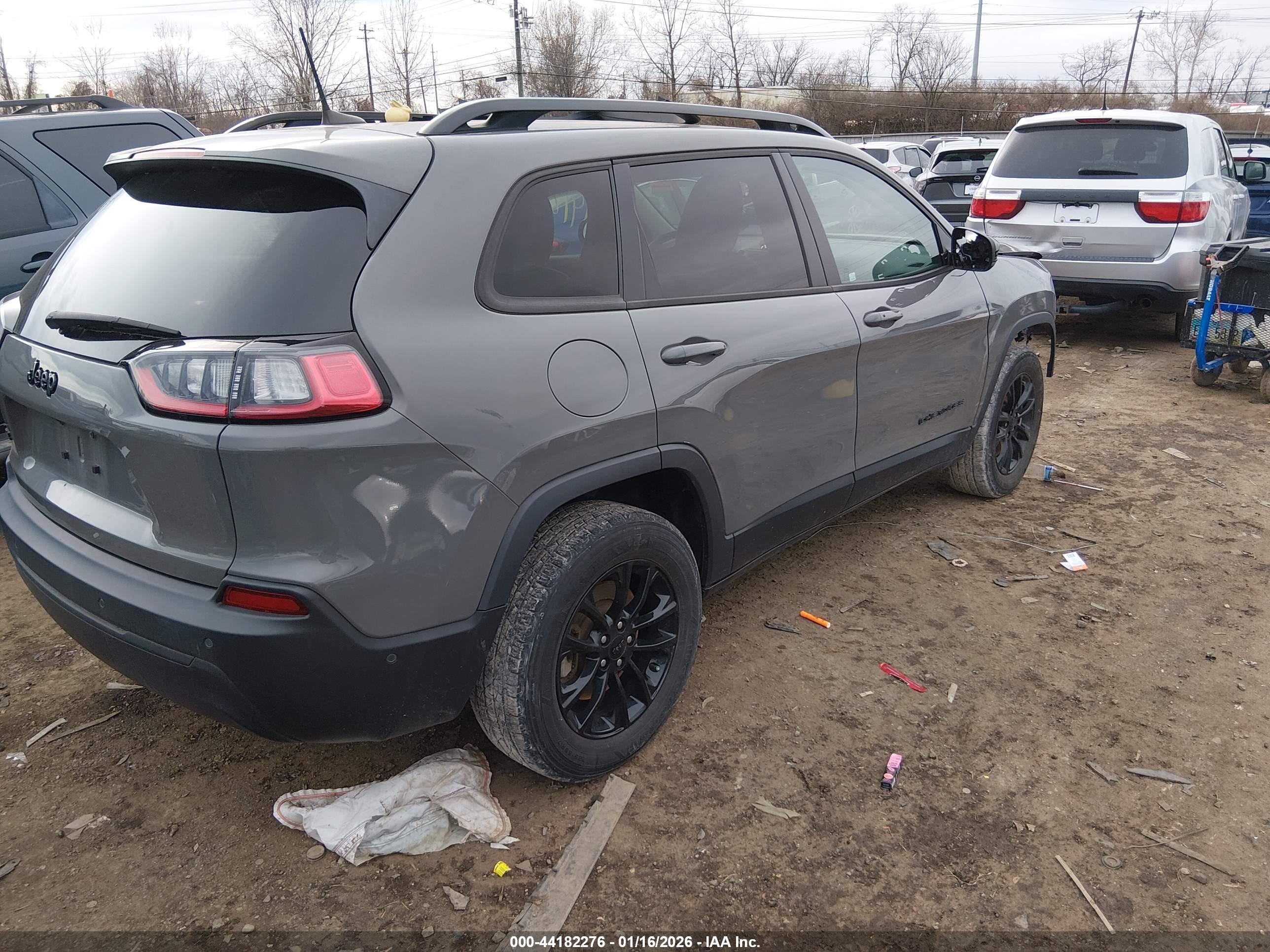 JEEP CHEROKEE image 4