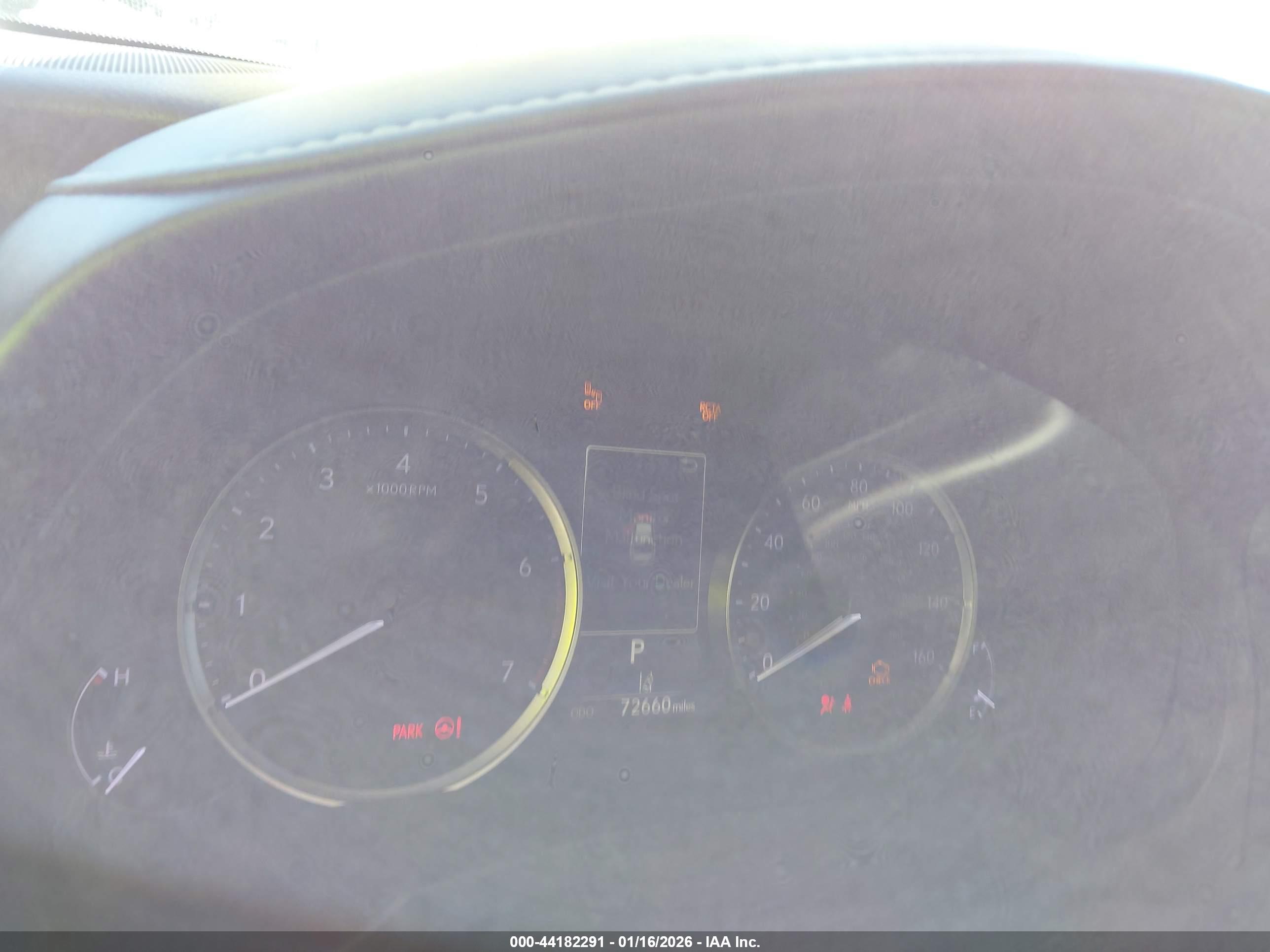LEXUS IS image 7