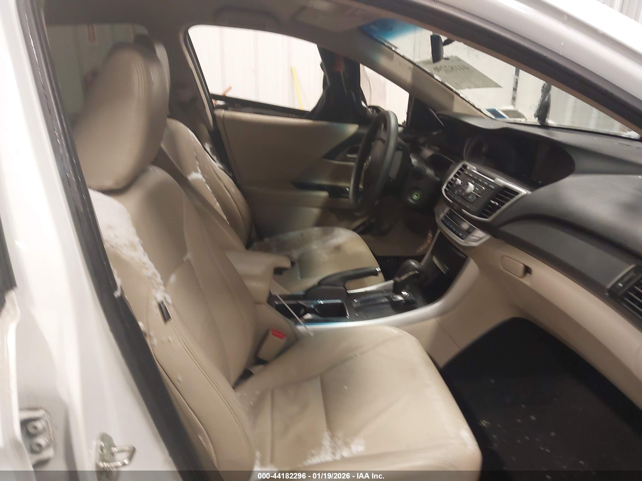 HONDA ACCORD image 5