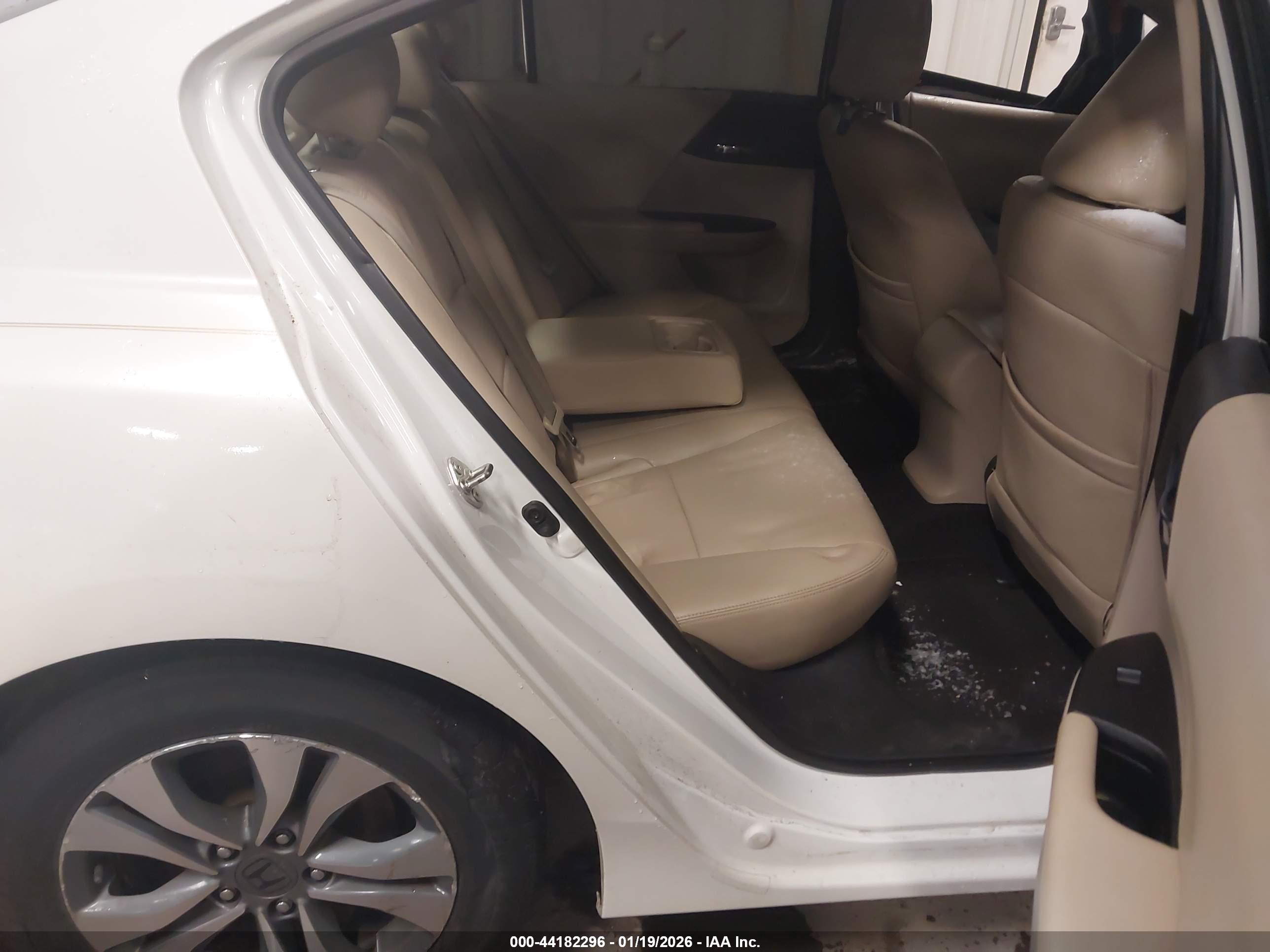HONDA ACCORD image 8