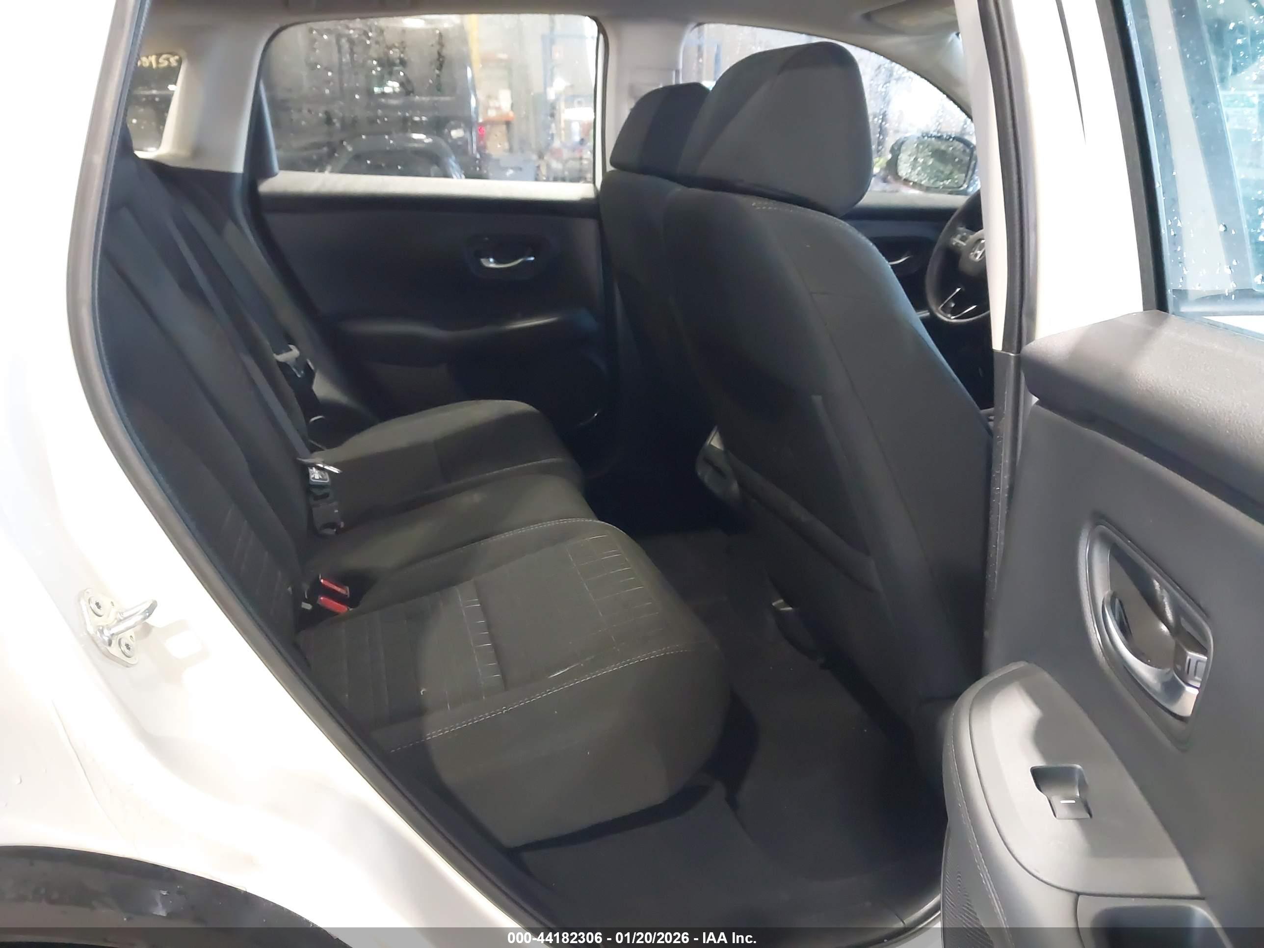 HONDA HR-V image 8